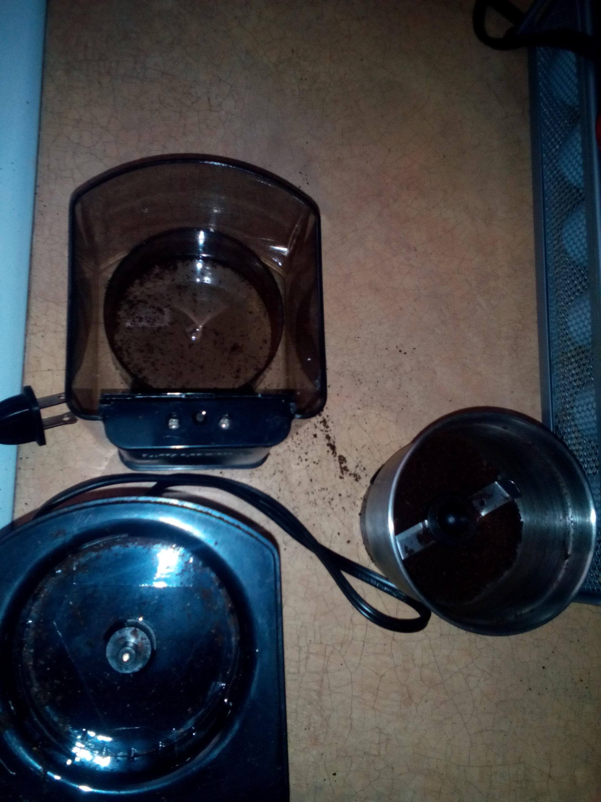 Cuisinart Grinder DCG-12BC, click to load a larger version