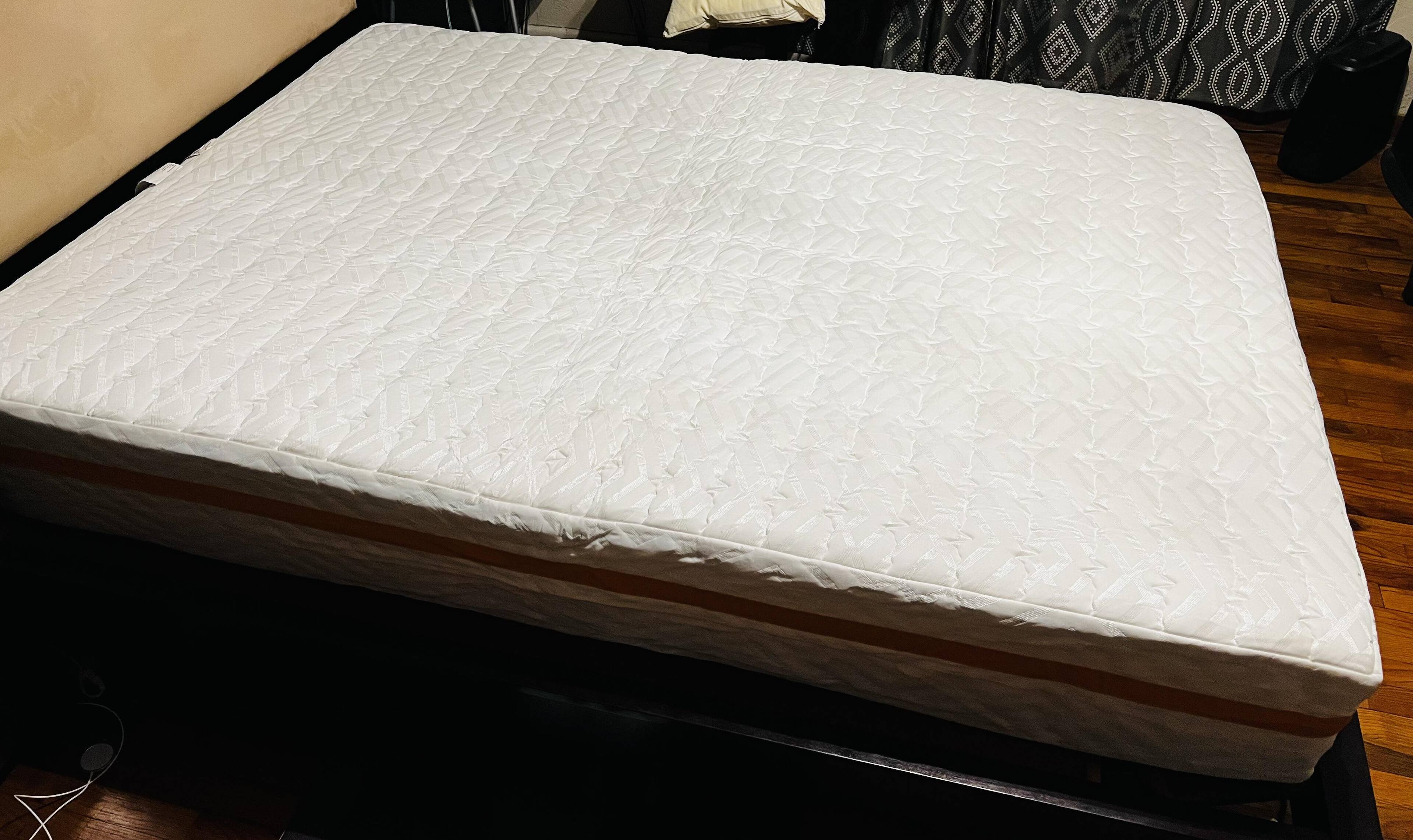 What’s included Inside the box and set up., click to load a larger version