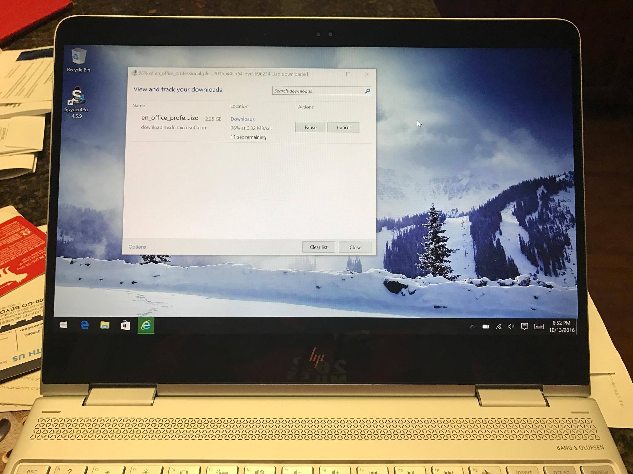 Almost Edge to Edge Display, click to load a larger version
