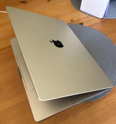 Apple MacBook Pro 16