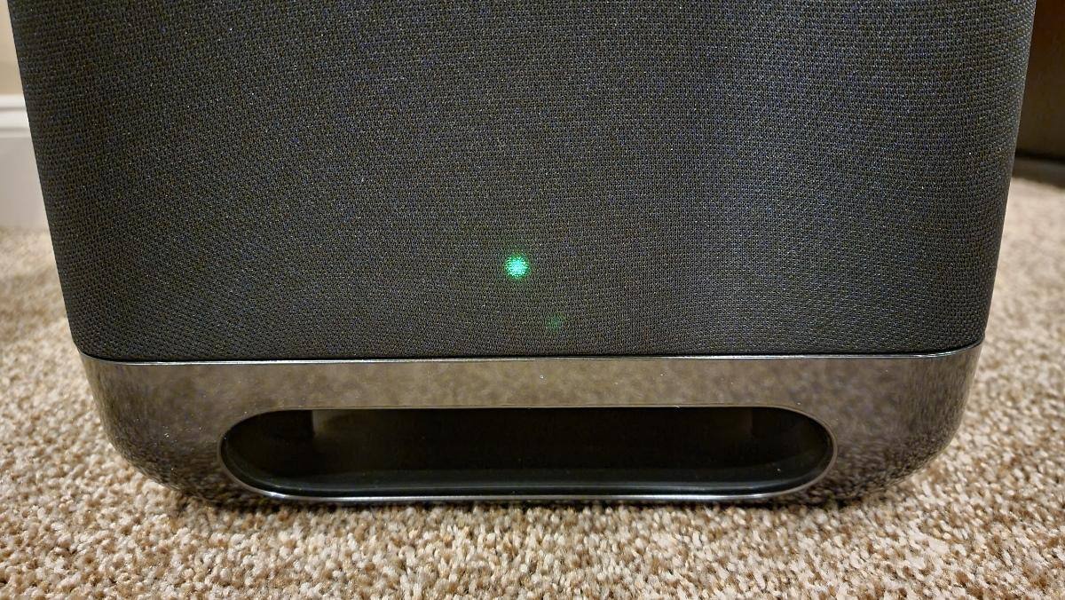 bottom, green light ON, click to load a larger version