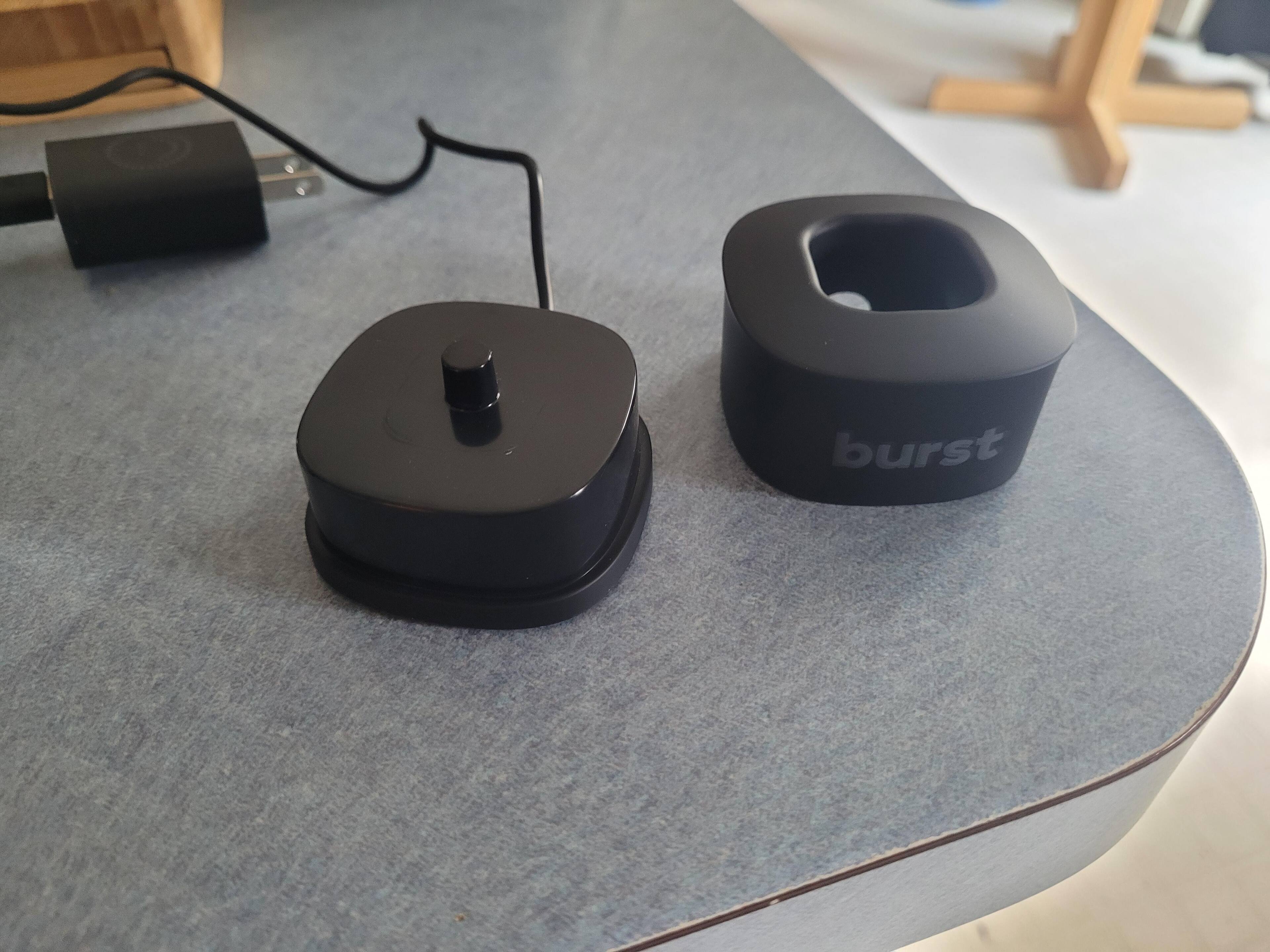 Don't lift by cover base. You will drop unit. Doesn't snap in place., click to load a larger version