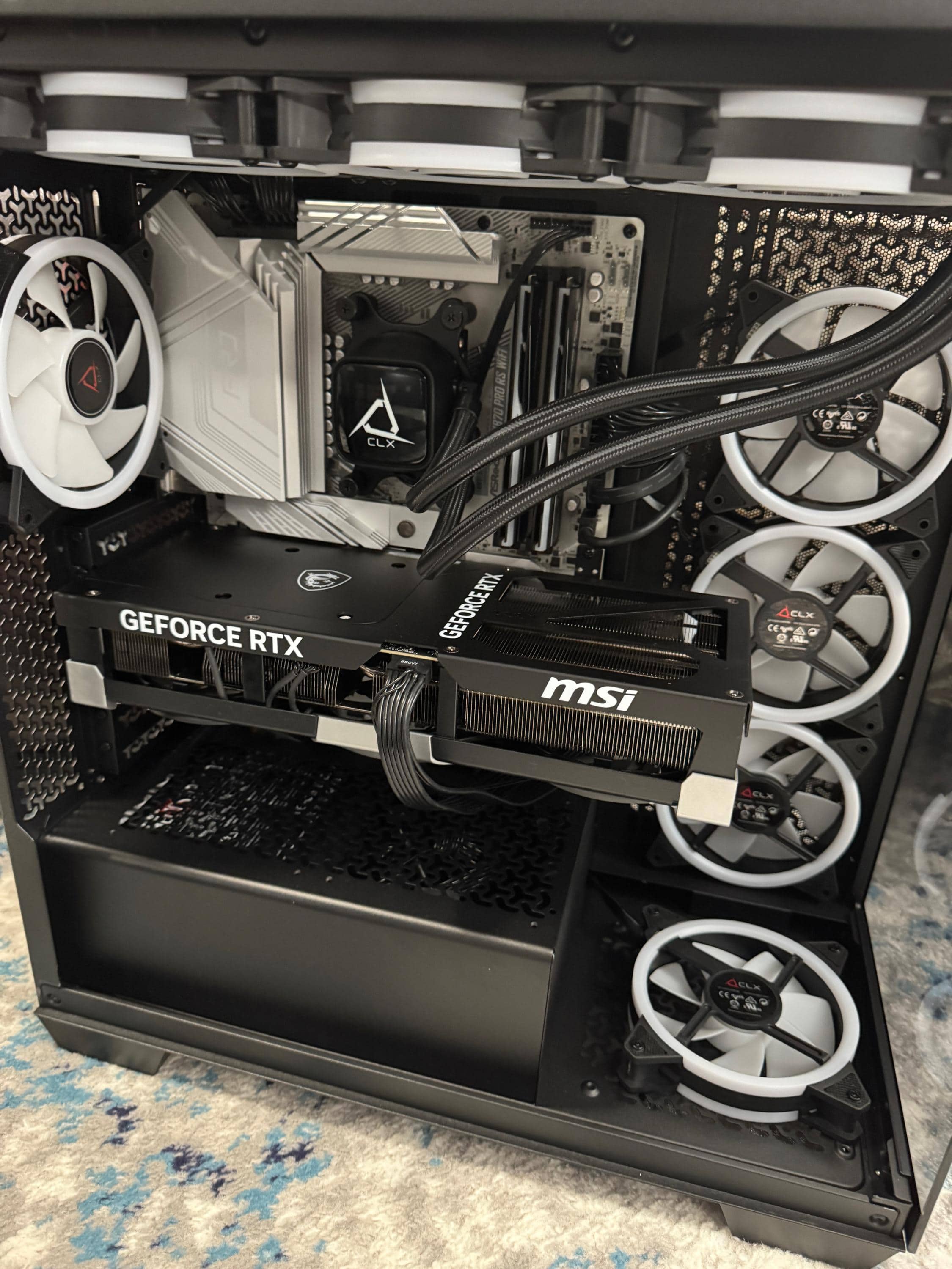 CLX Horus Gaming Desktop AMD Ryzen 9 9950X 96GB DDR5 5600 Memory