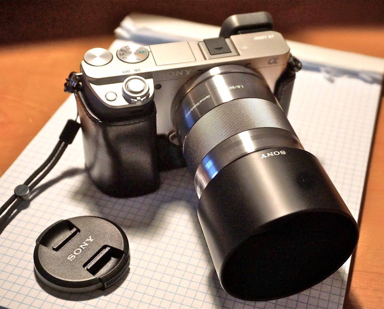 w lens hood atttached, click to load a larger version