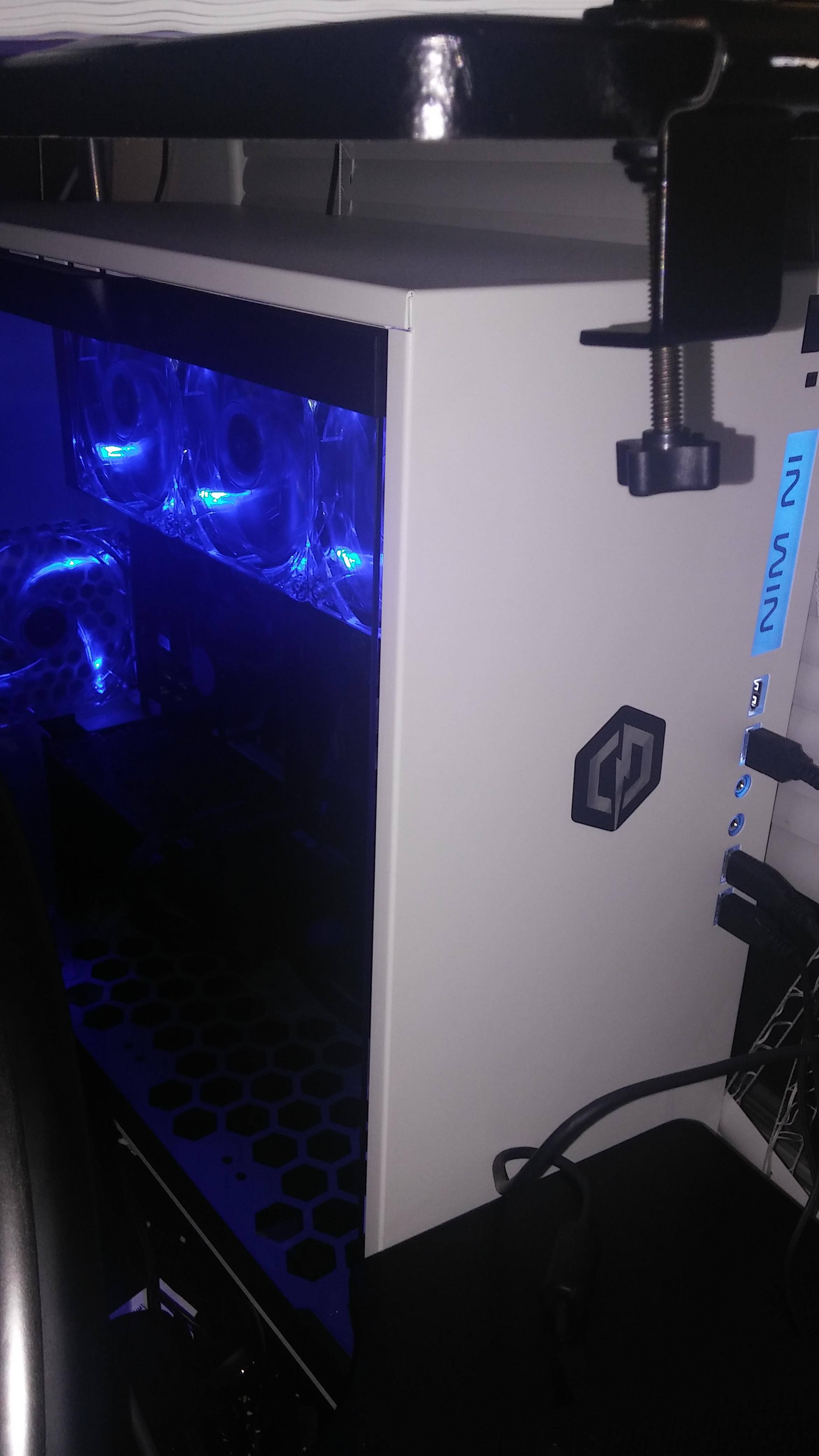 The actual CyberPowerPC computer., click to load a larger version