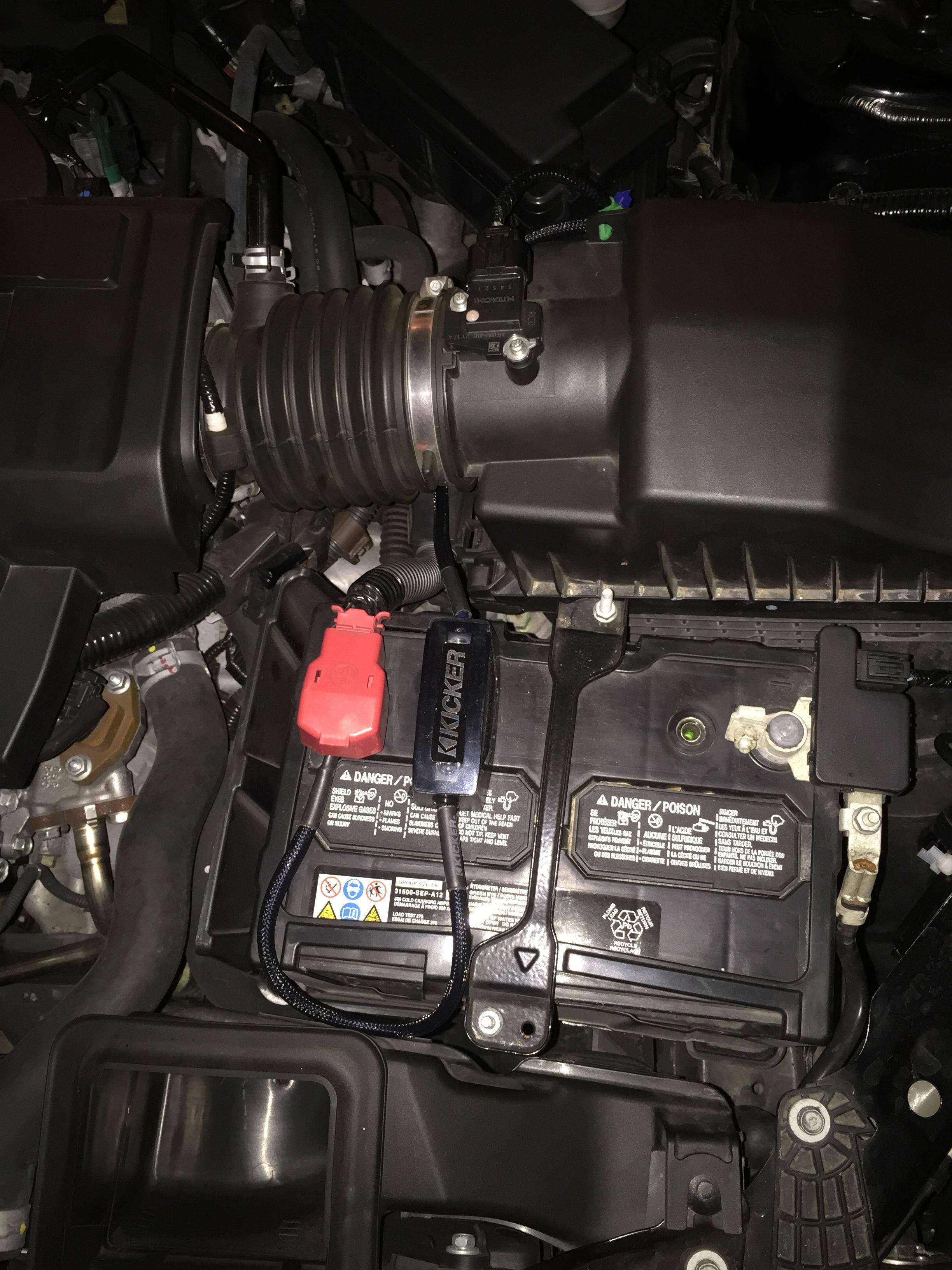 Fuse block mounted in engine compartment, click to load a larger version