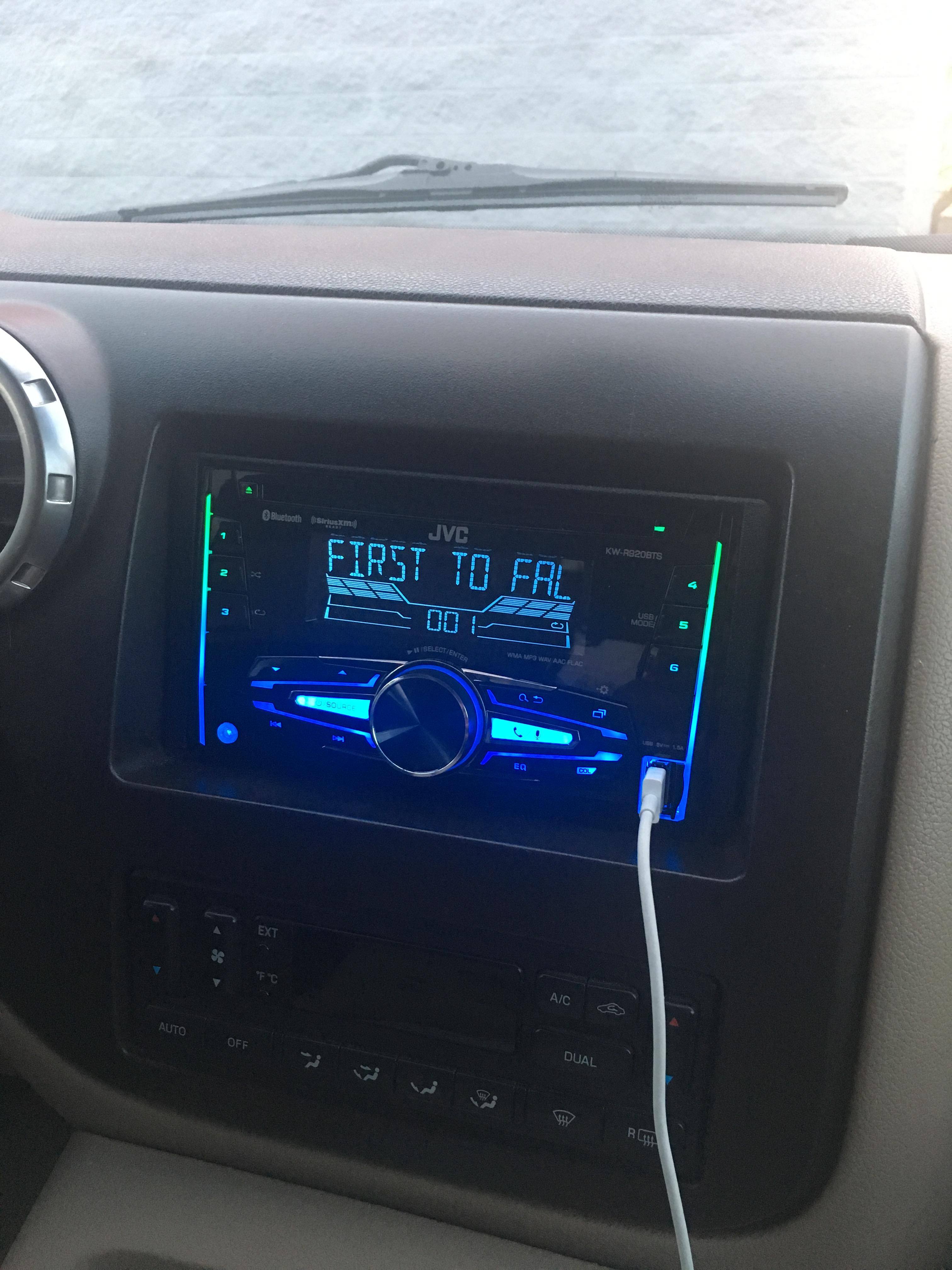 Changes Colors, click to load a larger version