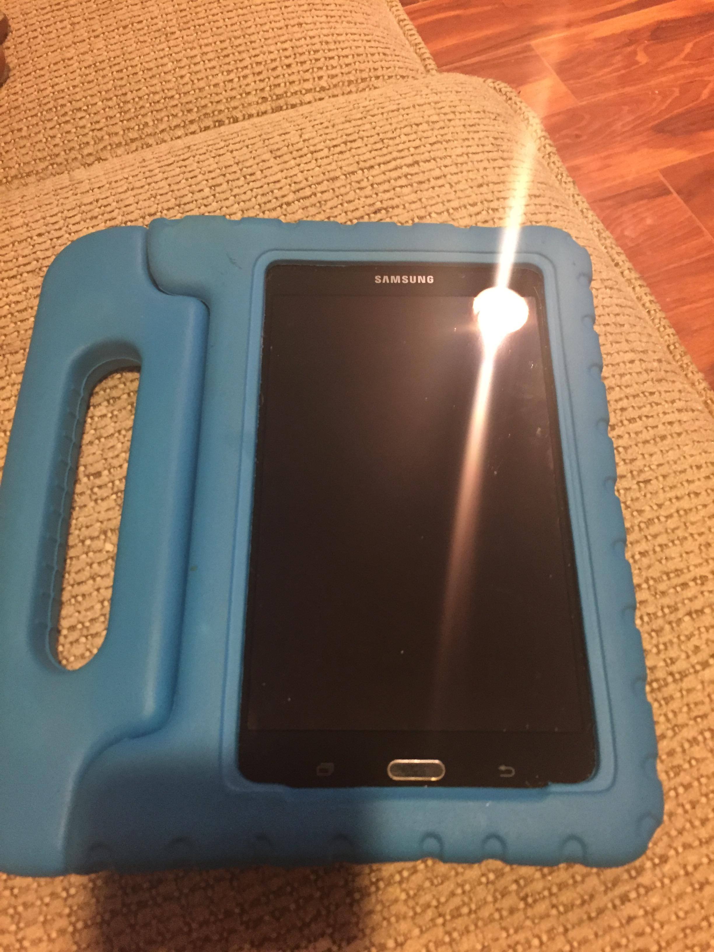 Case not purchased from Best Buy, click to load a larger version