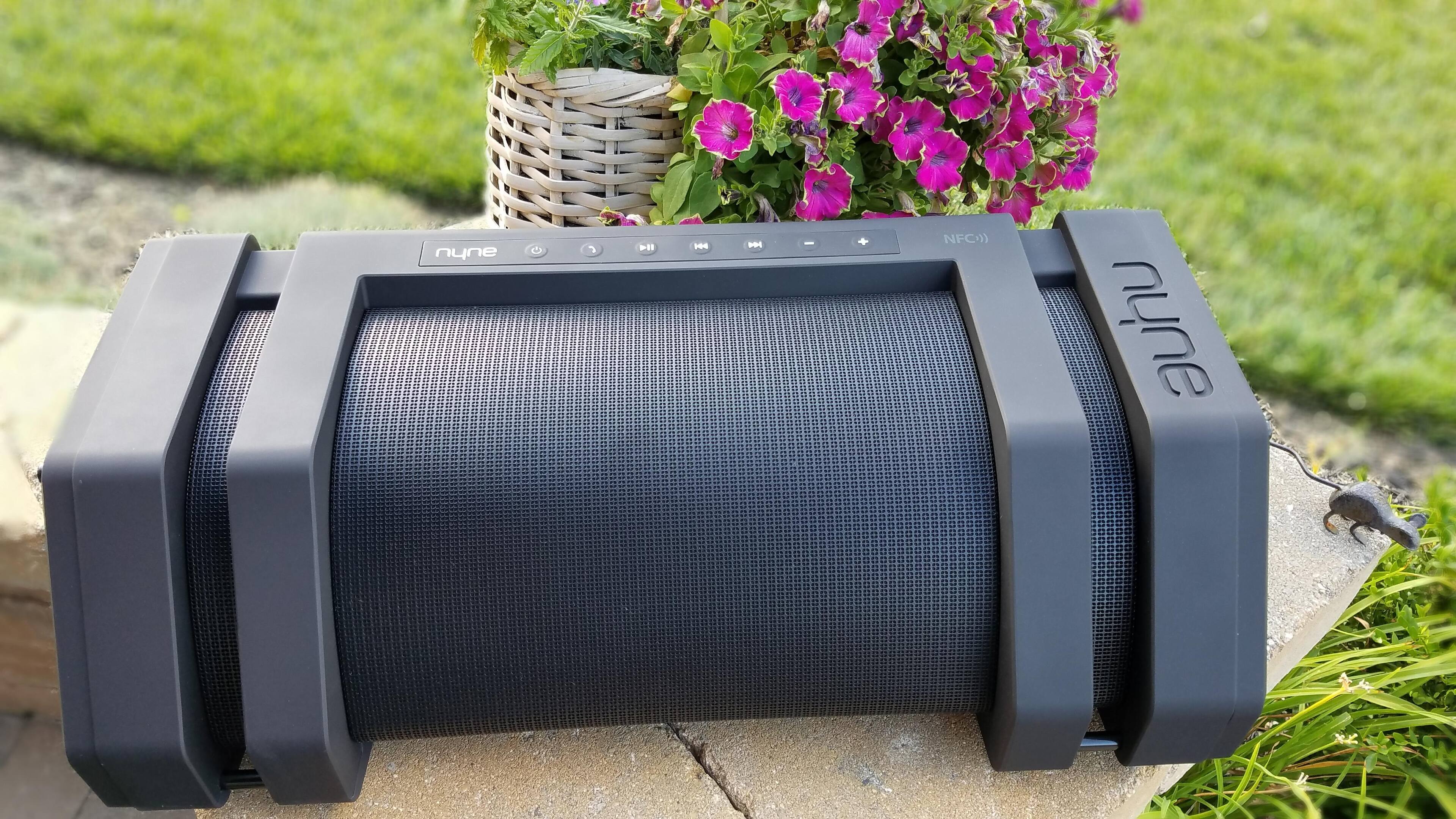 Nyne X-Series Rock Speaker, click to load a larger version