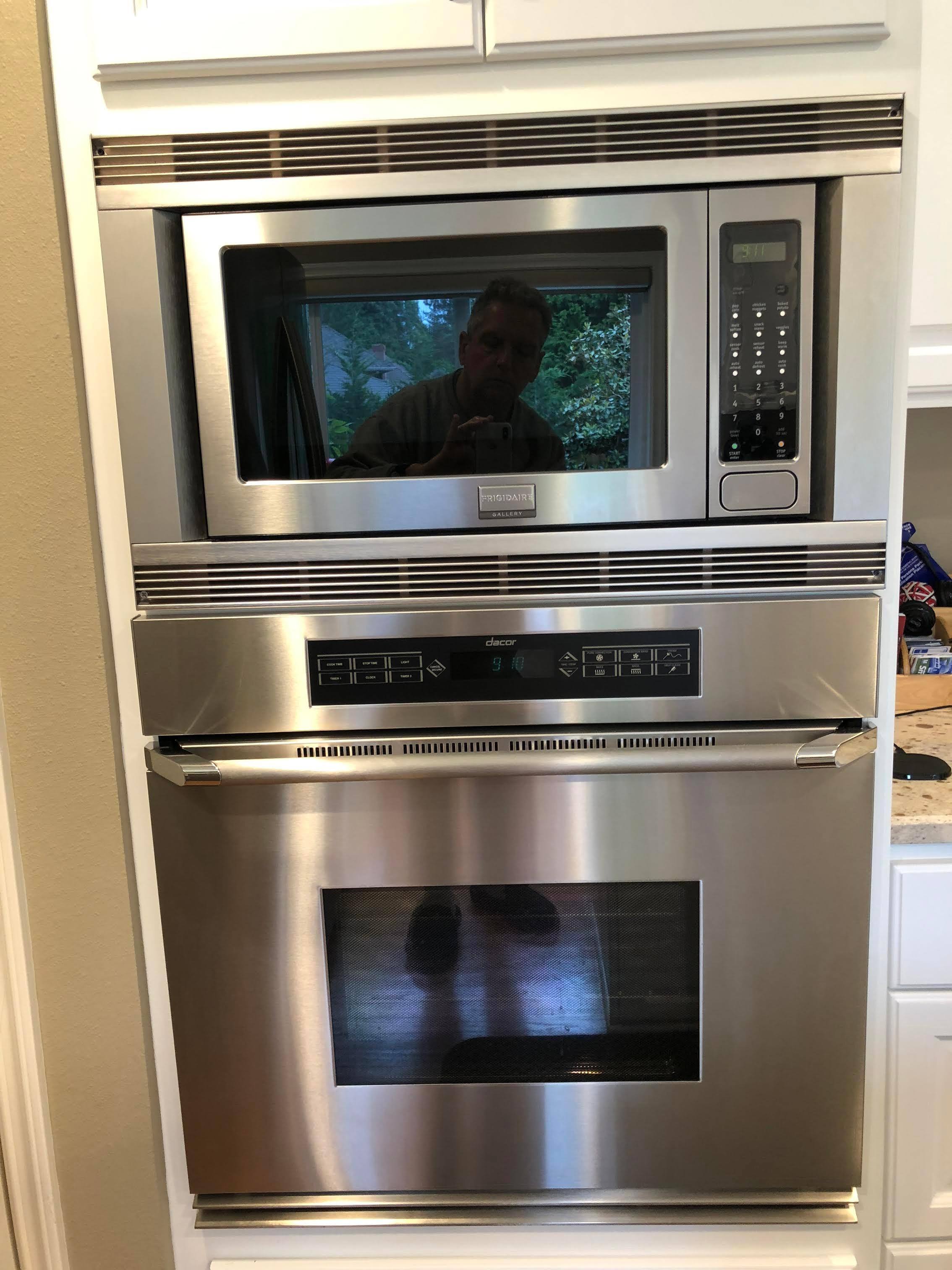 Installed with Dacor Trim Kit and Dacor oven., click to load a larger version