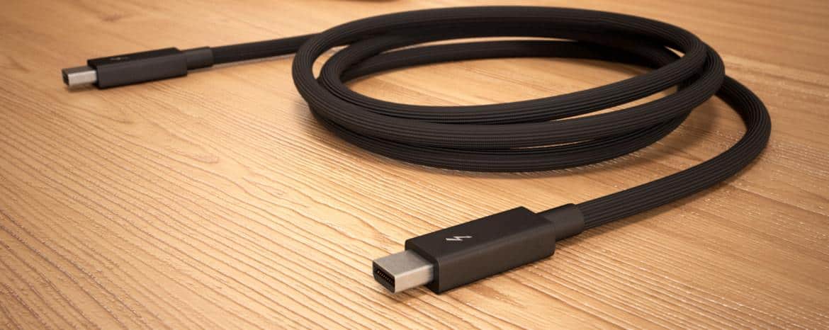 Apple Thunderbolt 5 (USB‑C) Pro Cable (1 m) Black MDW94AM/A