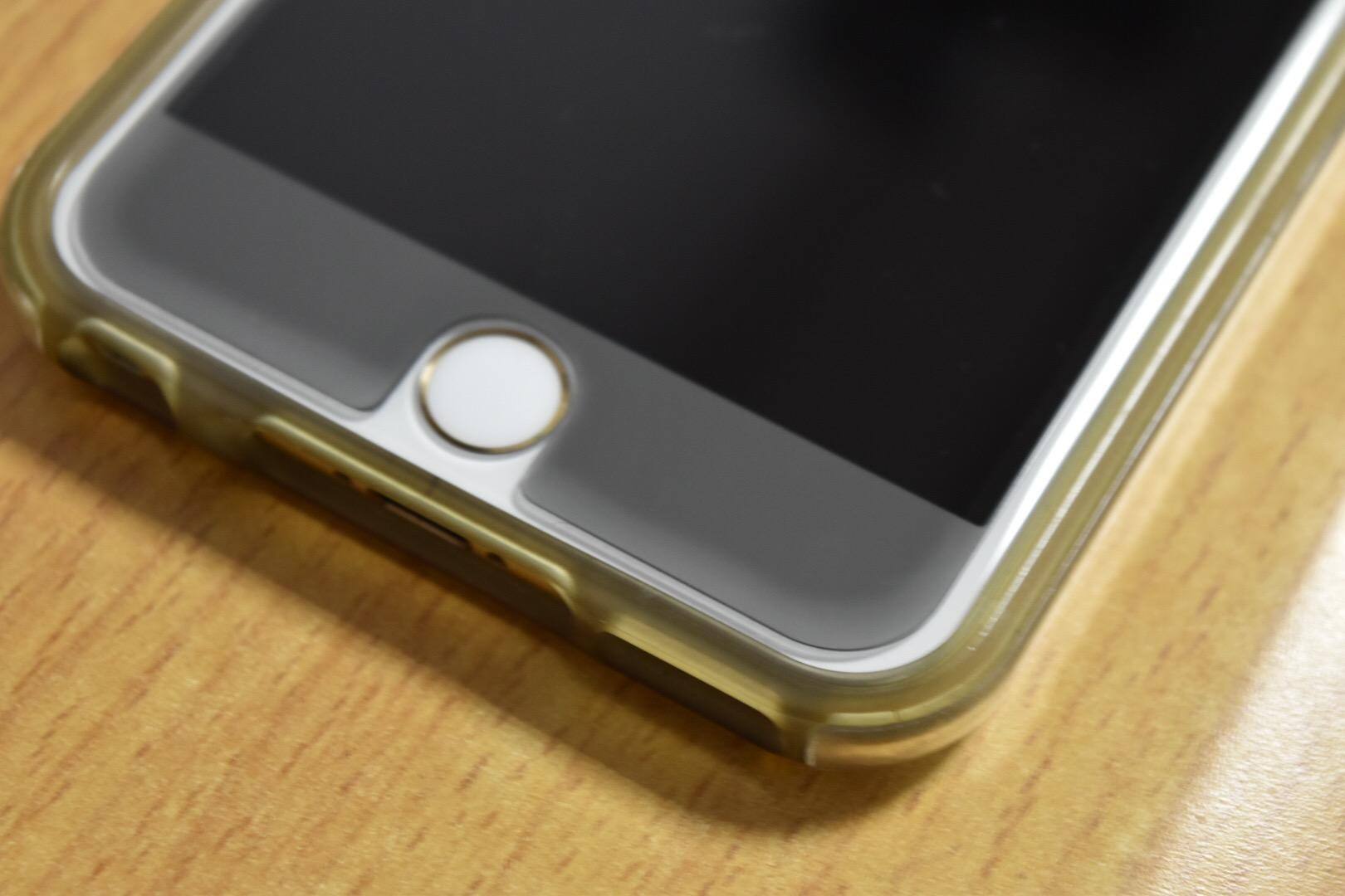 Edges aren't as secure as the rest of the screen., click to load a larger version