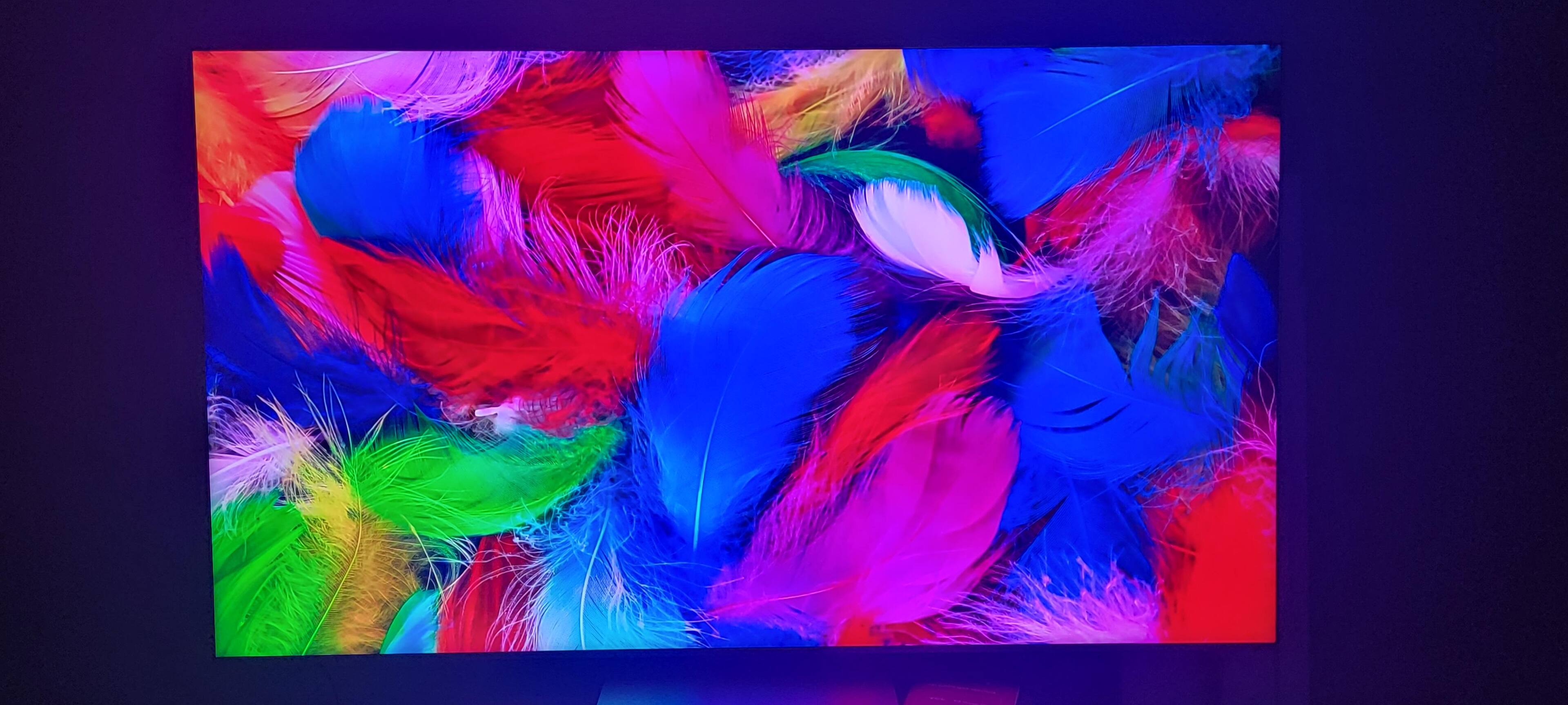 Picture with room light off., click to load a larger version