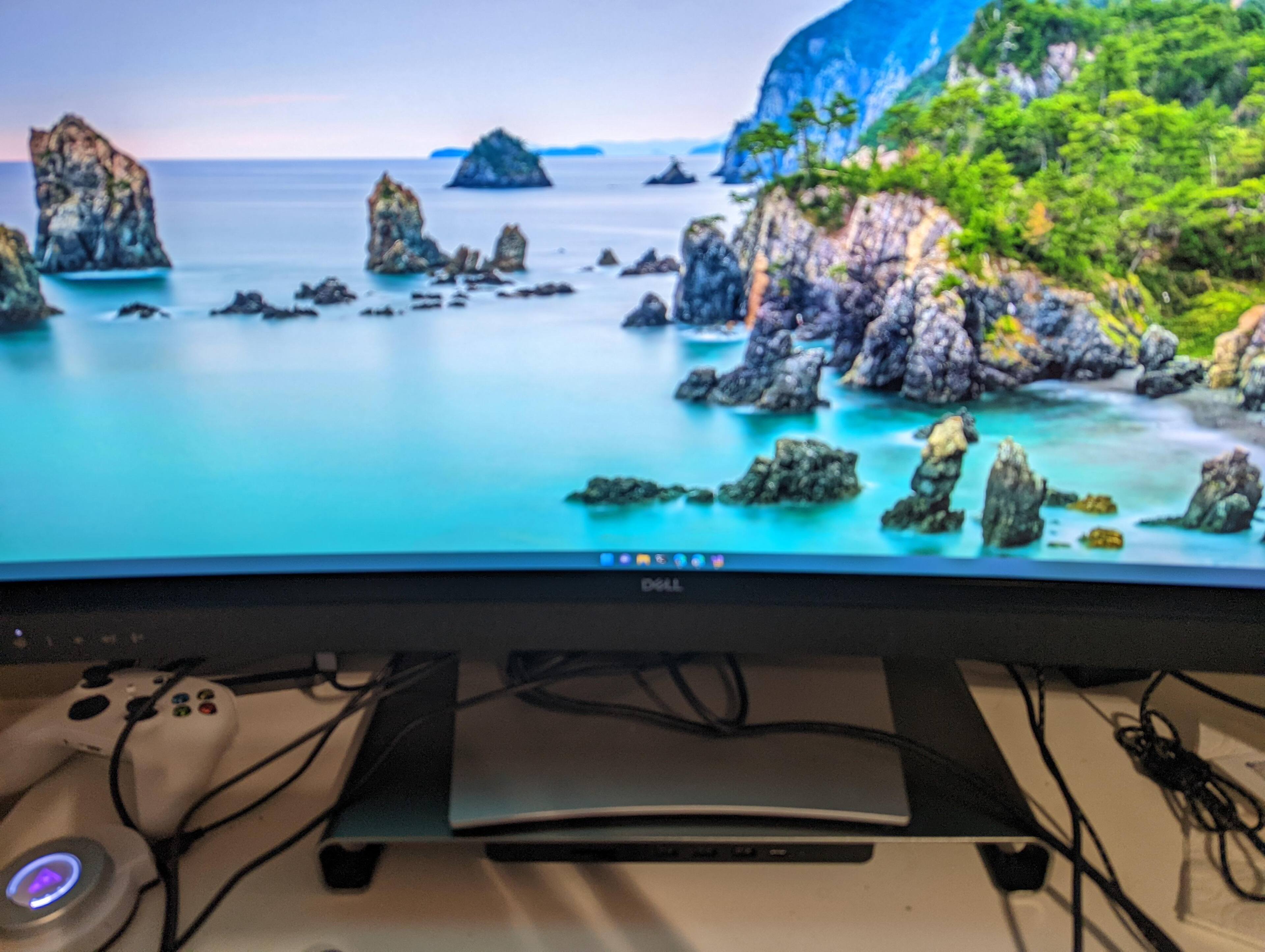 Stand under 34" Dell ultrawide monitor, click to load a larger version