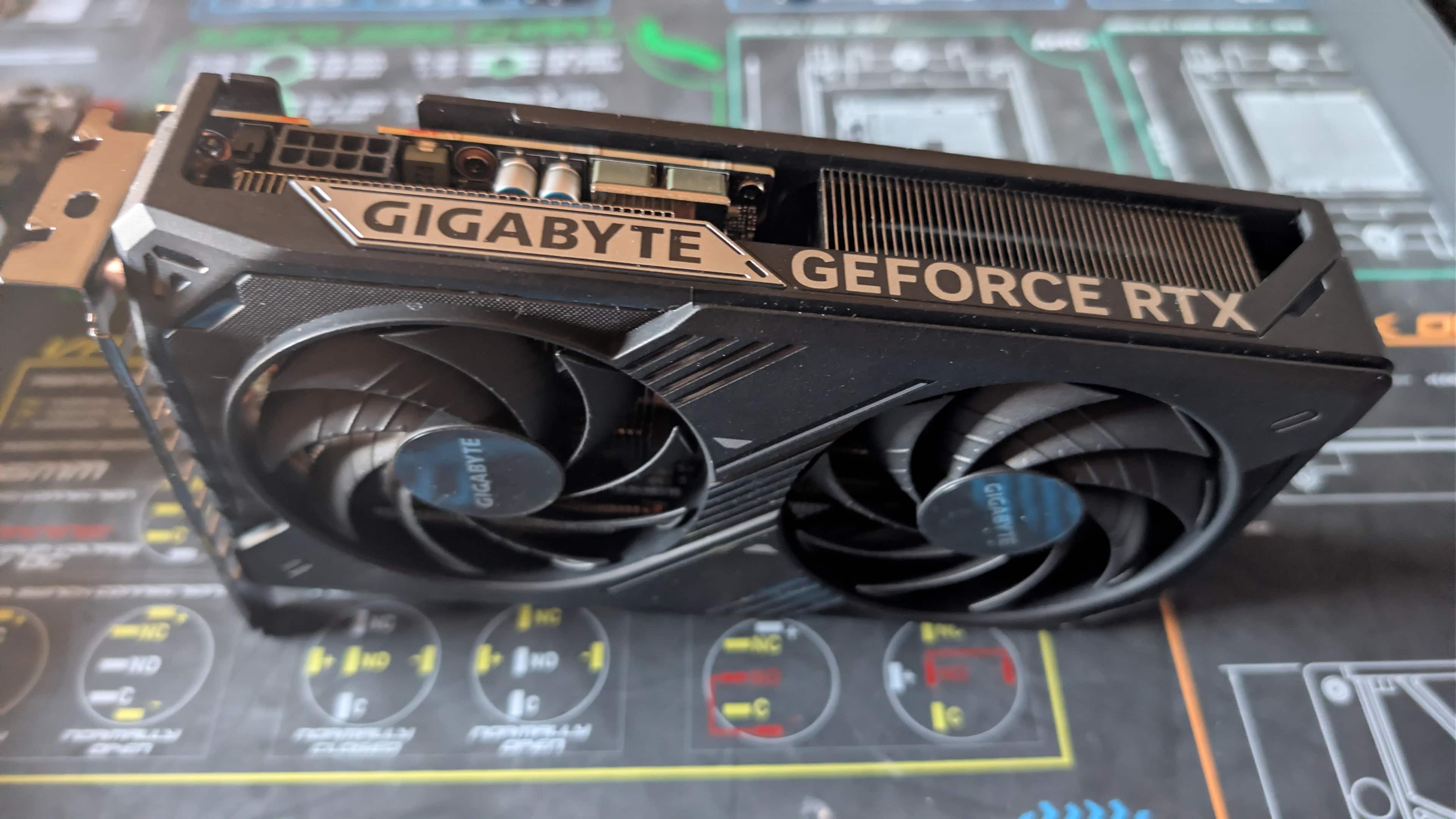 GIGABYTE GeForce RTX 5060 WINDFORCE OC 8G Graphics Card, 8GB 128