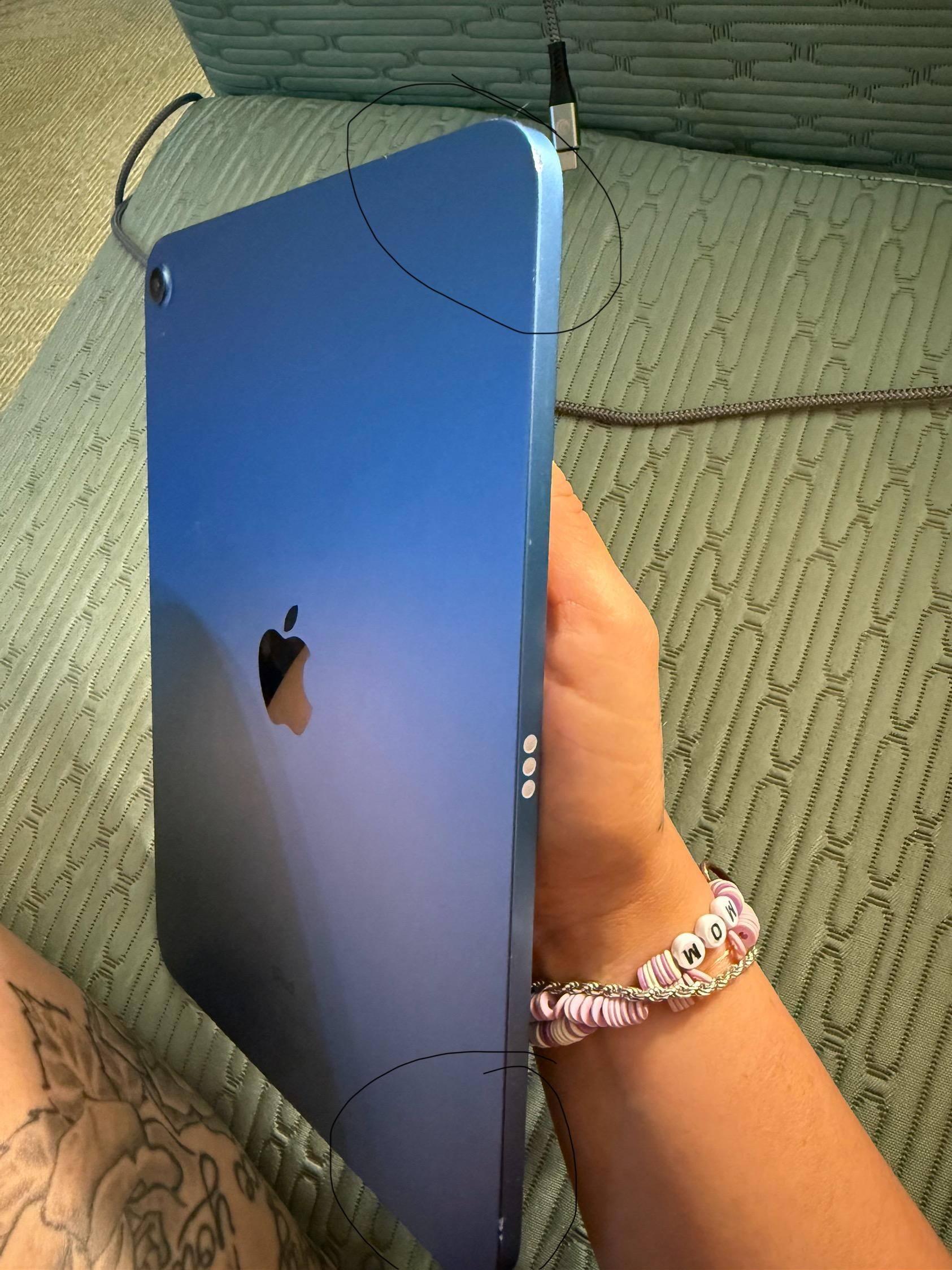 Apple Geek Squad Certified Refurbished 10.9 Inch iPad with Wi Fi