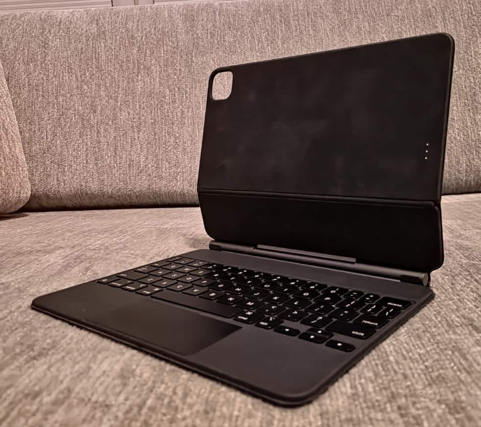 Apple Magic Keyboard for iPad Air 11