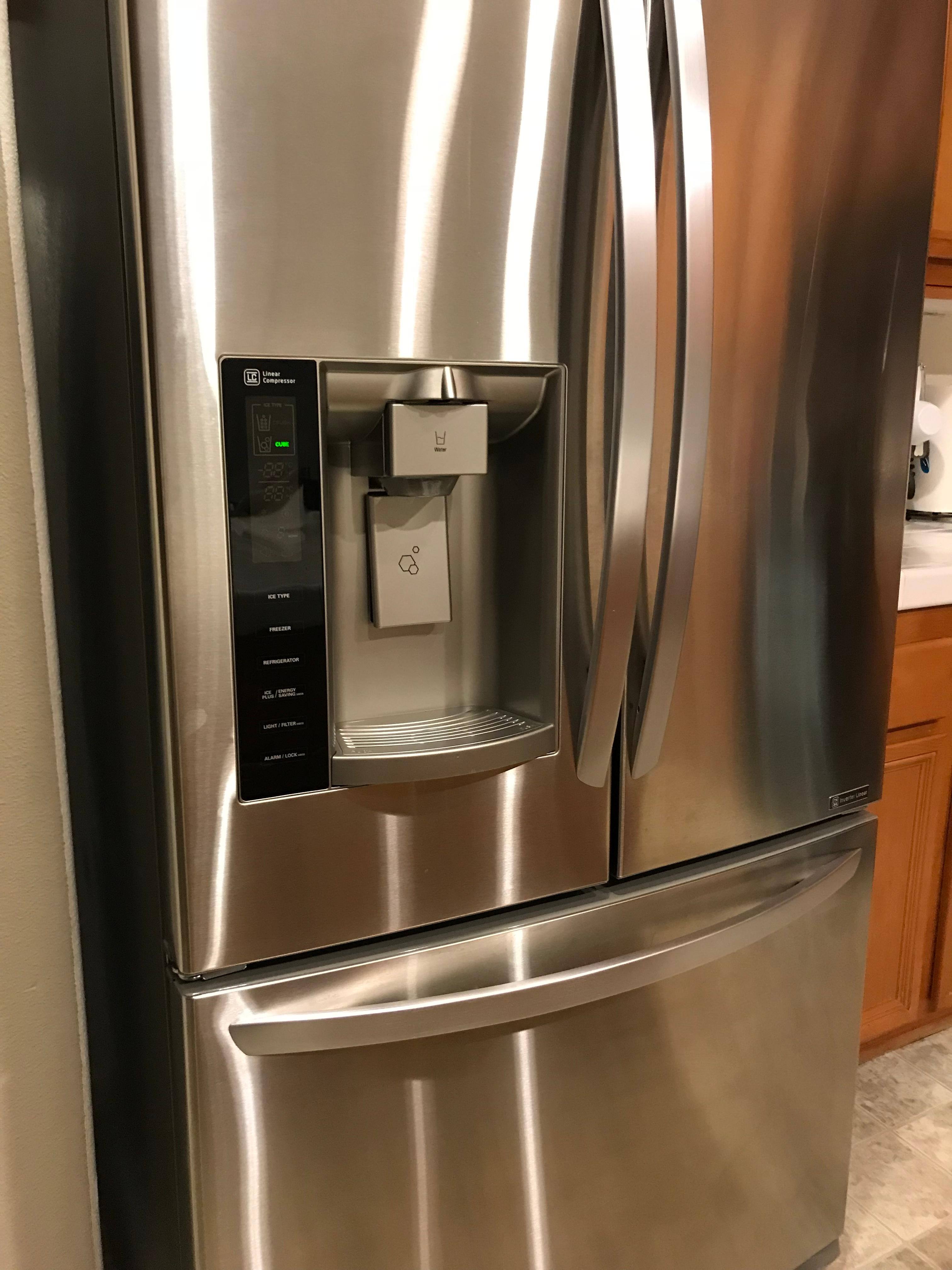 LG 24.7 French Door, click to load a larger version