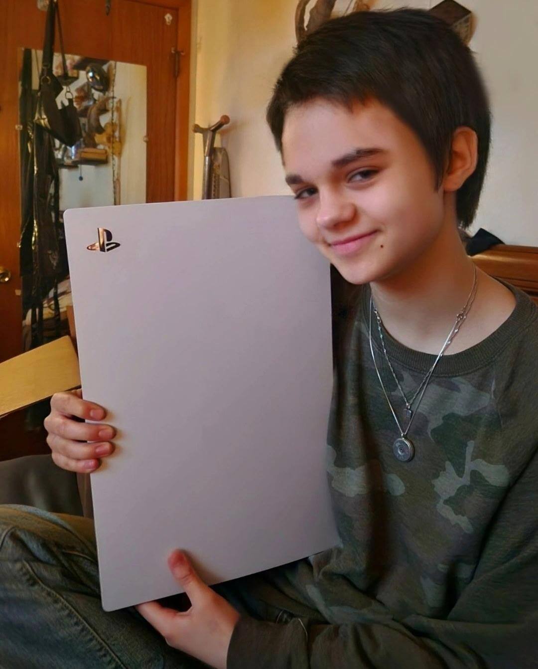 Customer provided, click to load a larger version