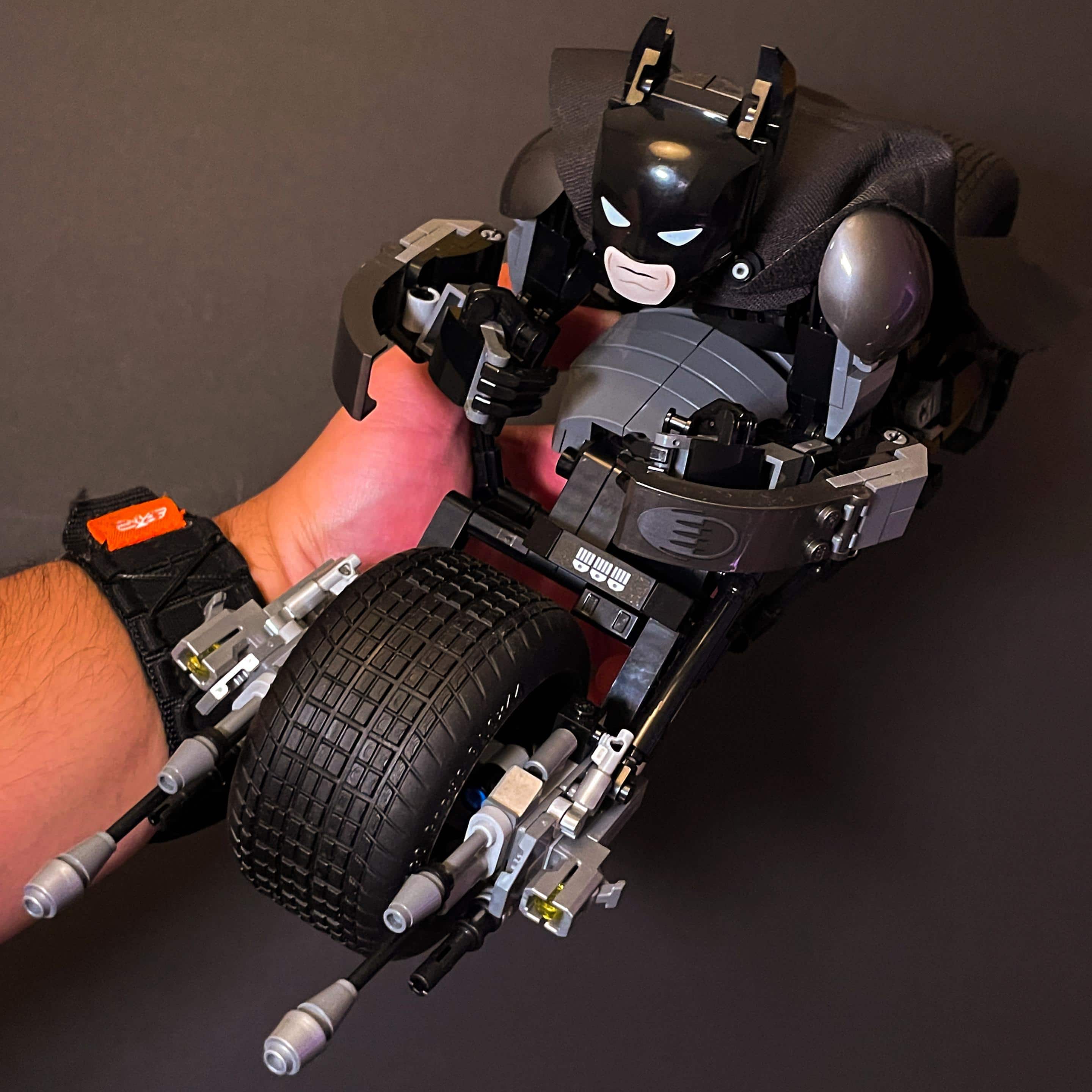 LEGO DC Batman: Batman Construction Figure & the Bat Pod Bike