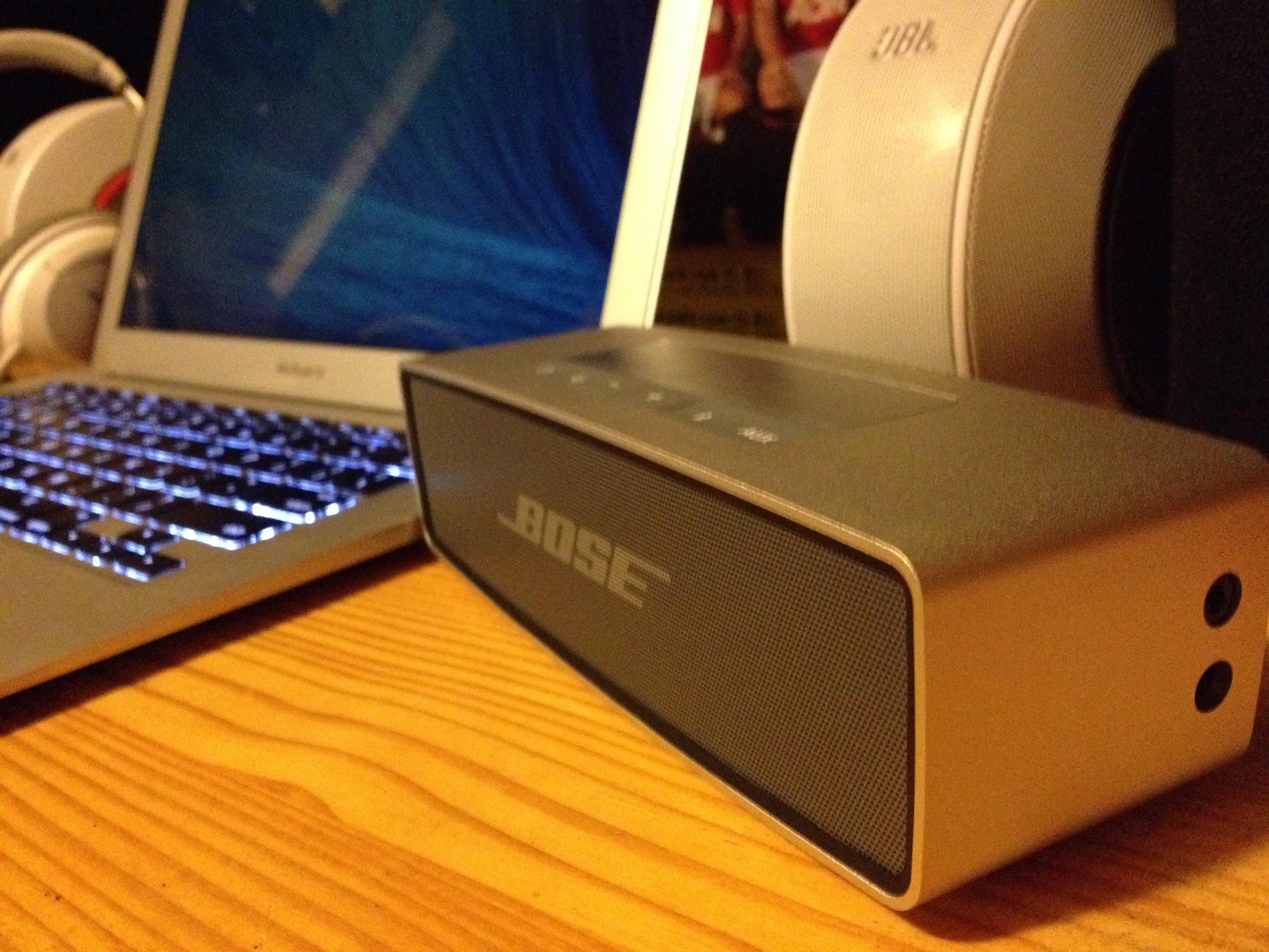 #brushedaluminum, click to load a larger version