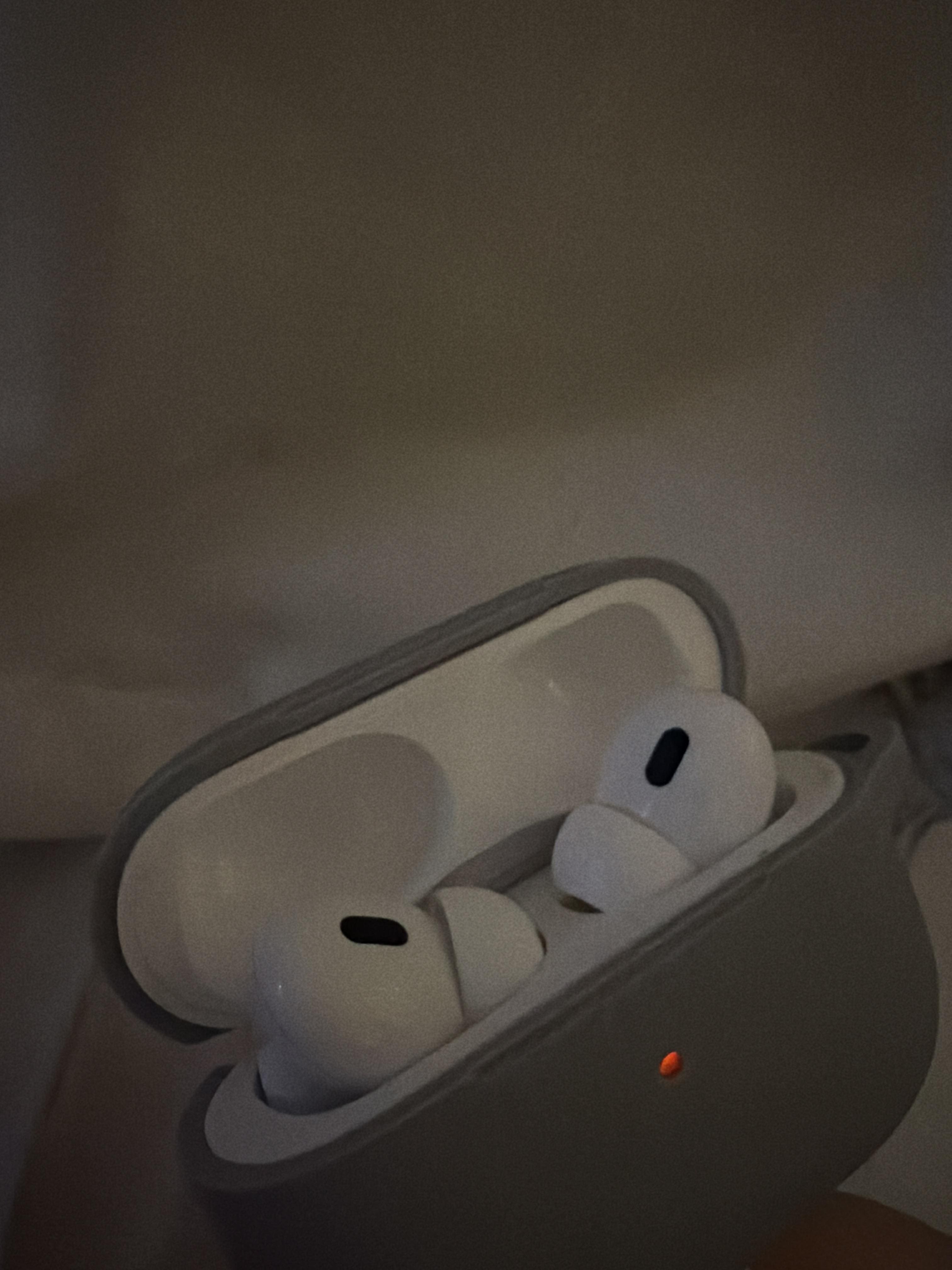 Apple Refurbished Excellent AirPods Pro (2nd generation) White