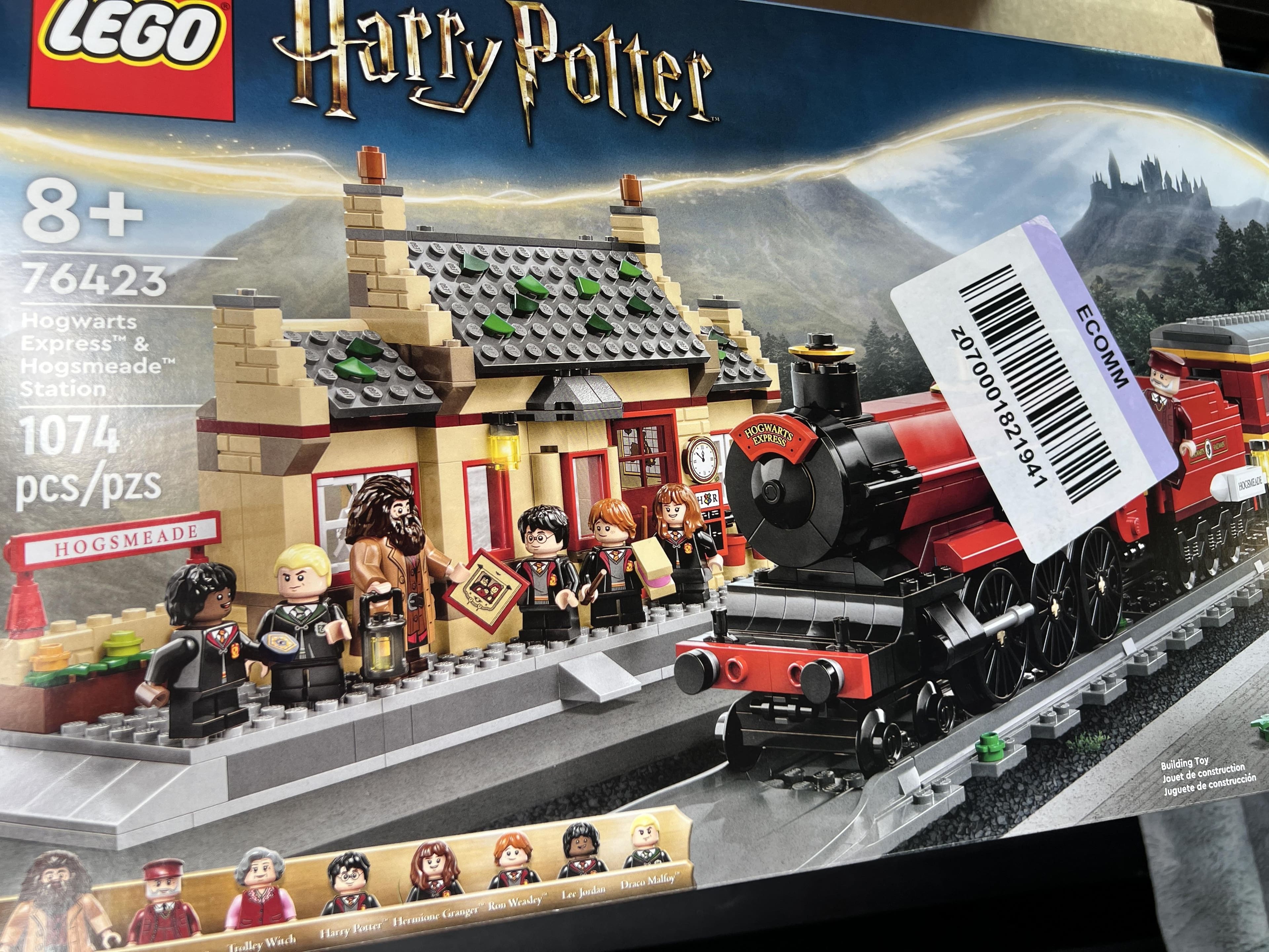 LEGO Harry Potter Hogwarts Express & Hogsmeade Station 76423