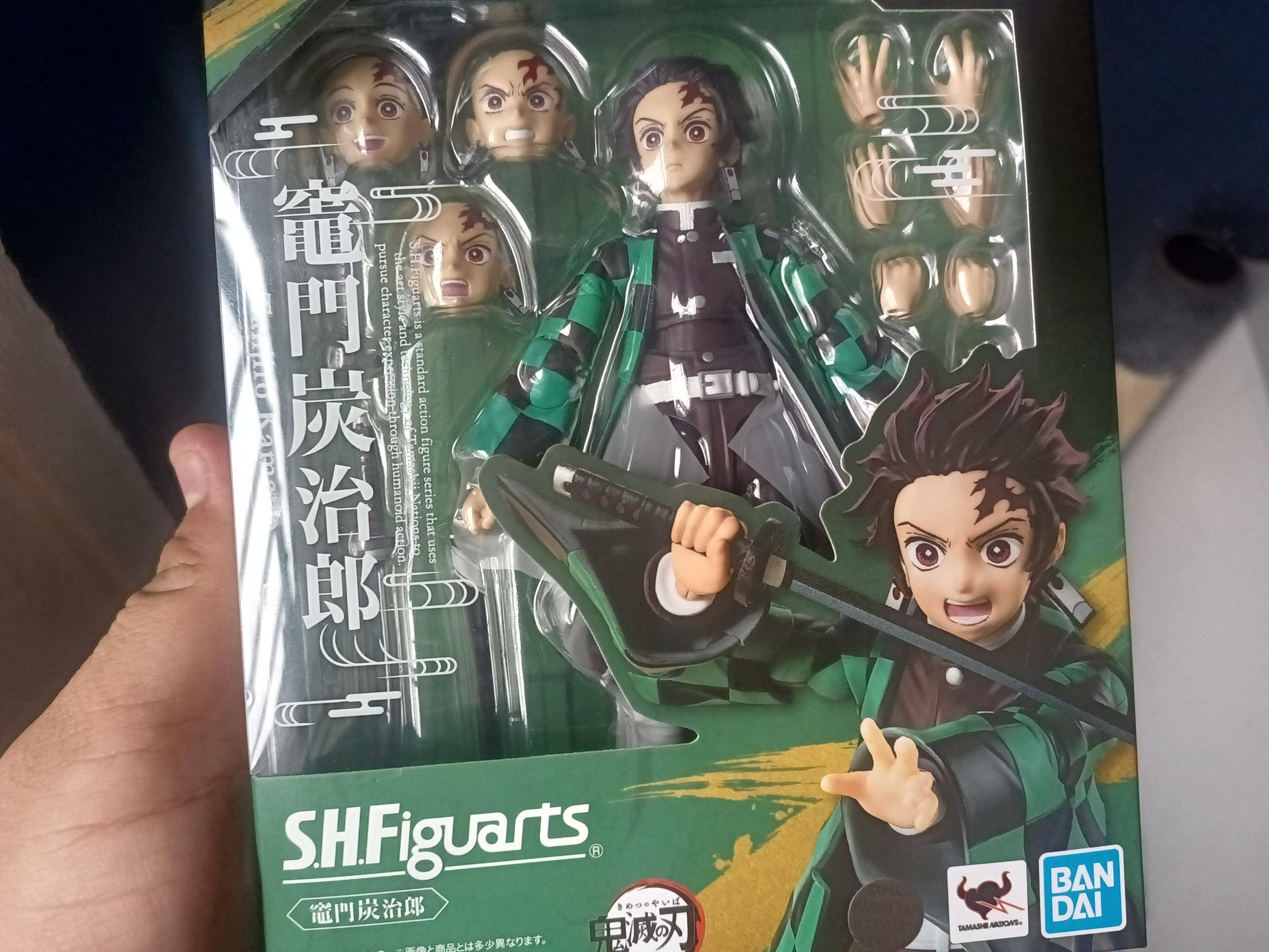 BANDAI NAMCO 竈門炭治郎 Figuarts Demon Slayer Kimetsu No Yaiba 6 Inch Action Figure S.H.