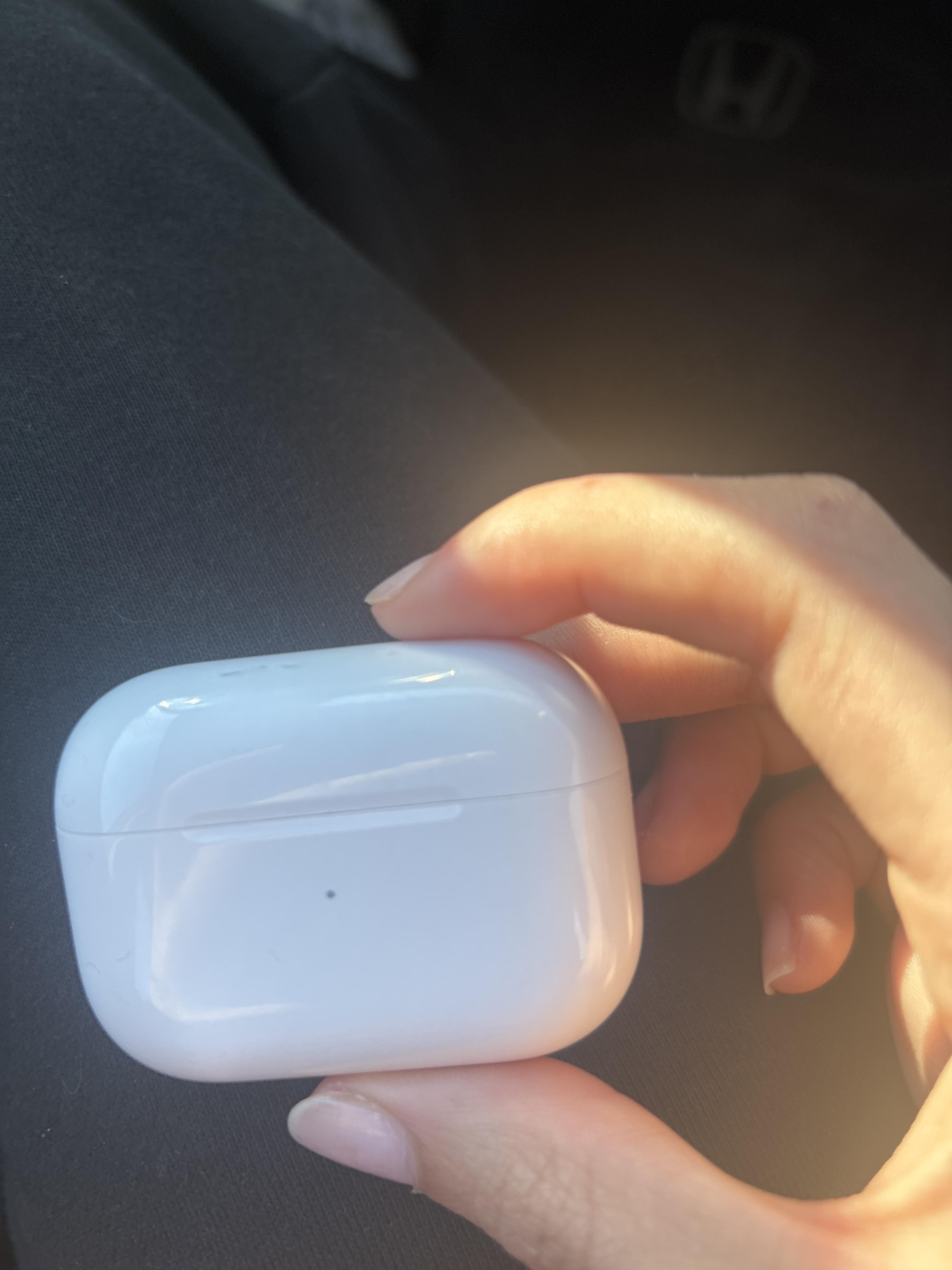 Apple Refurbished Excellent AirPods Pro (2nd generation) White