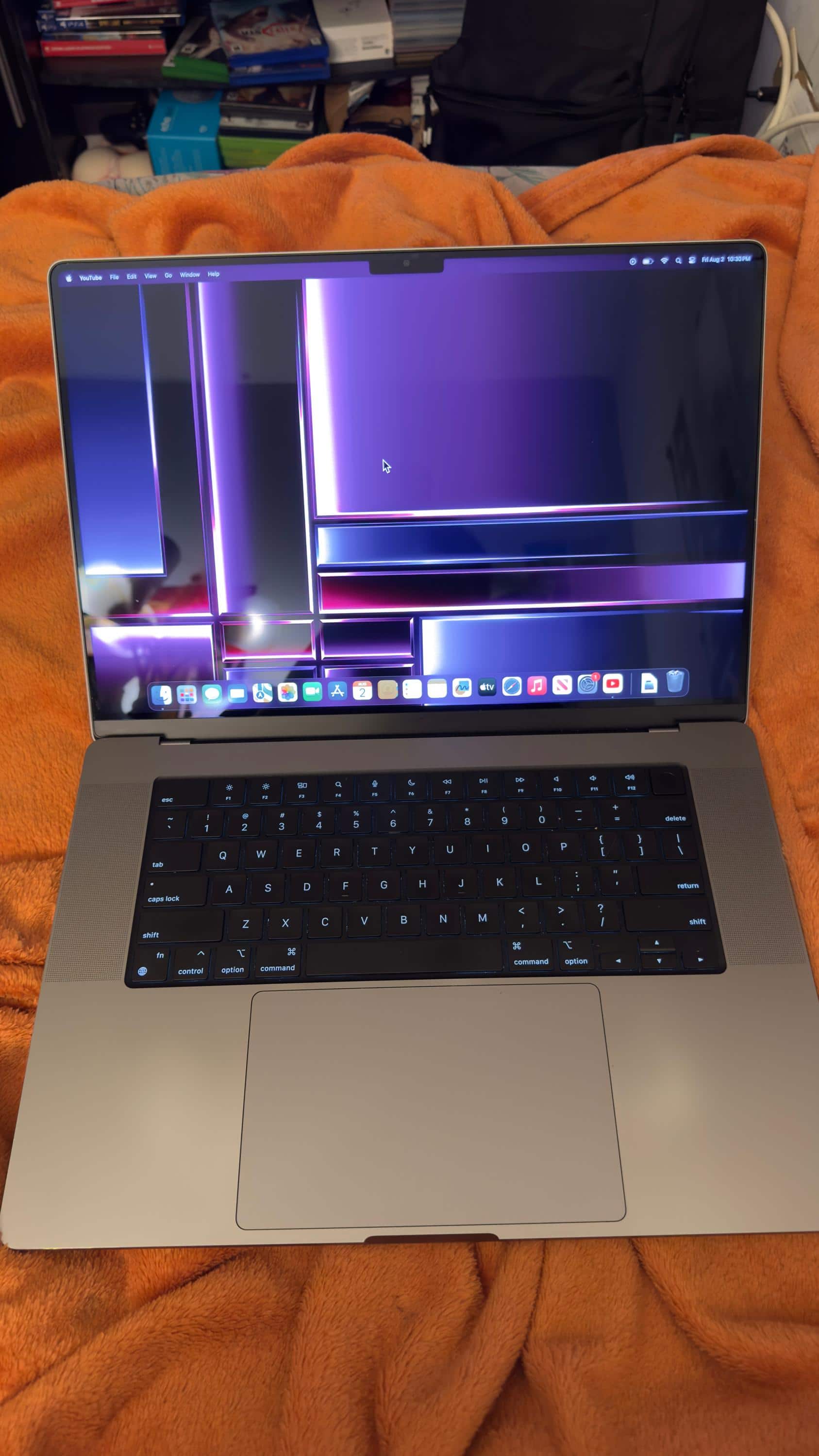 Geek Squad Certified Refurbished MacBook Pro 16