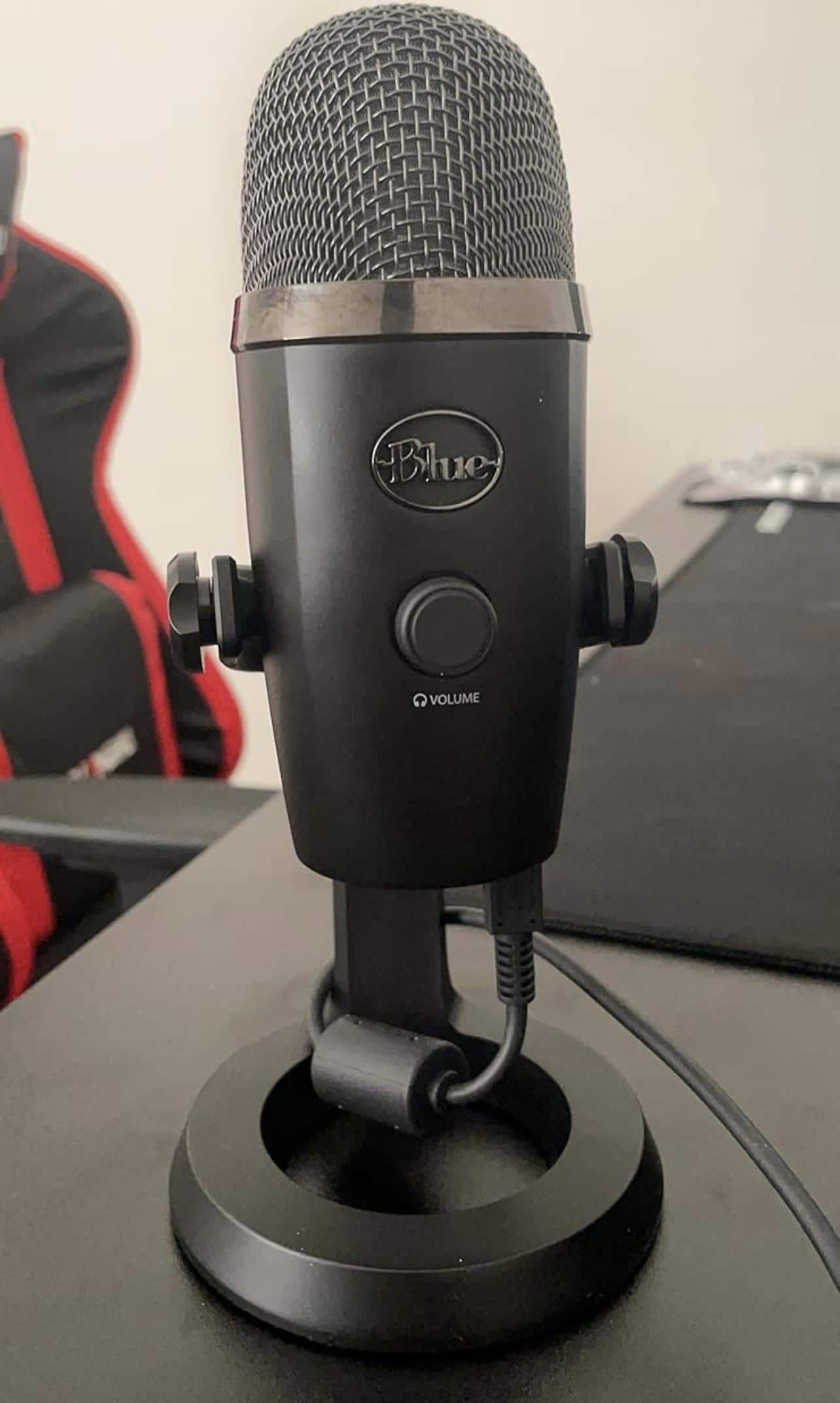 Blue Microphones Blue Yeti Nano Premium Wired Multi Pattern