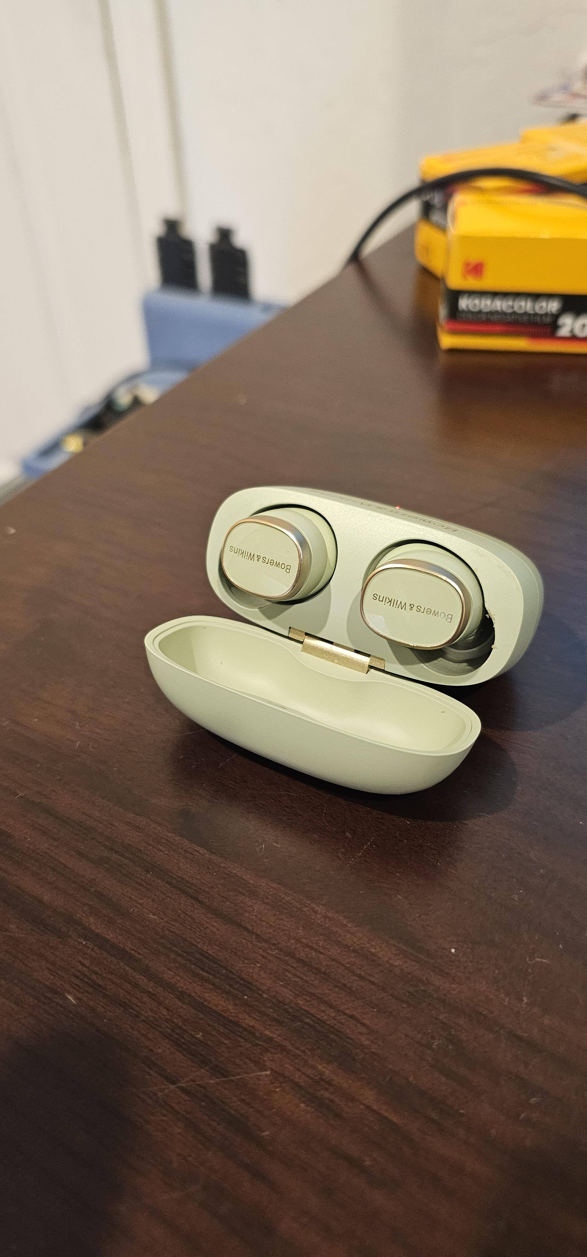 Bowers & Wilkins Pi8 True Wireless Noise Cancelling In Ear