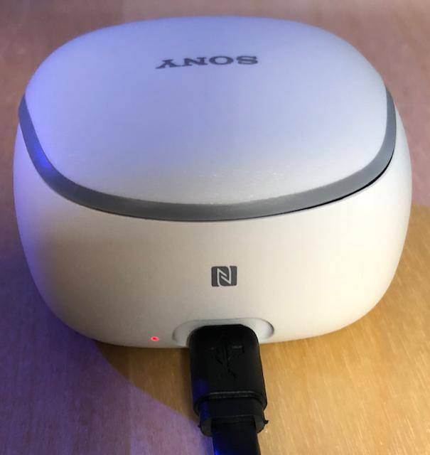 Case charging LED, click to load a larger version