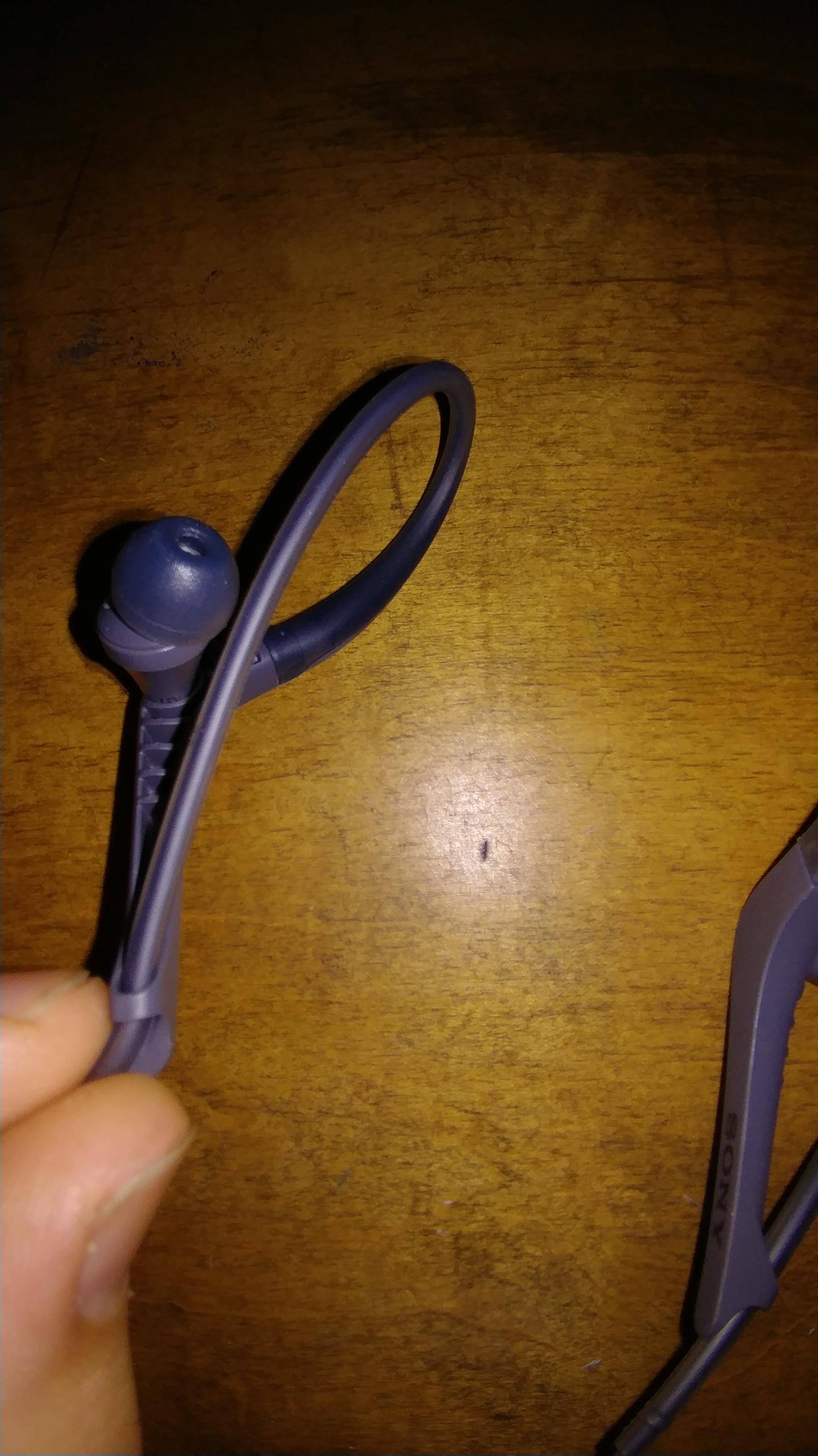 The silicone sleeve and ear loop I mentioned. Best setup I have used so far, click to load a larger version