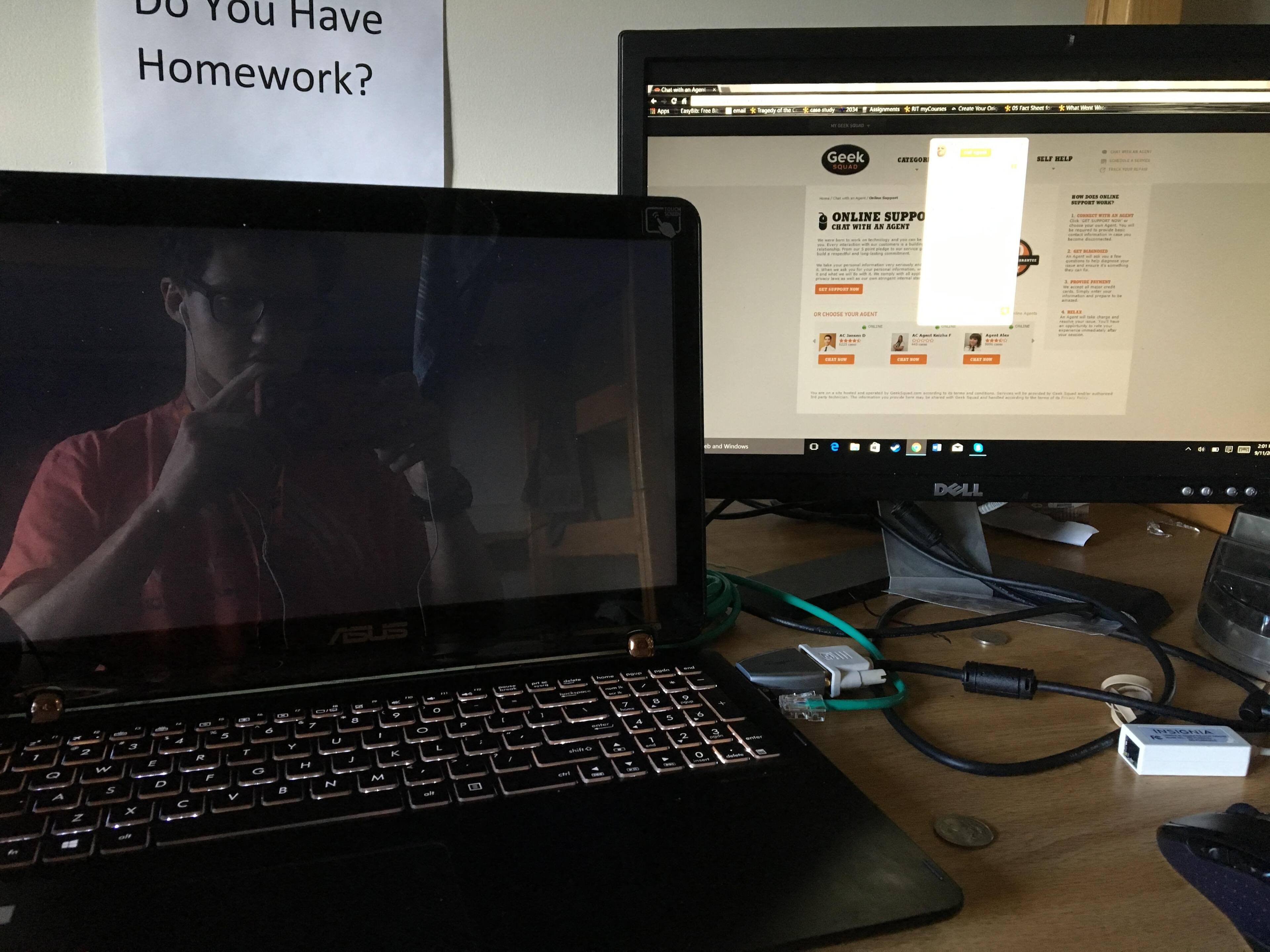 Set to duplicate, screen blacked out, click to load a larger version