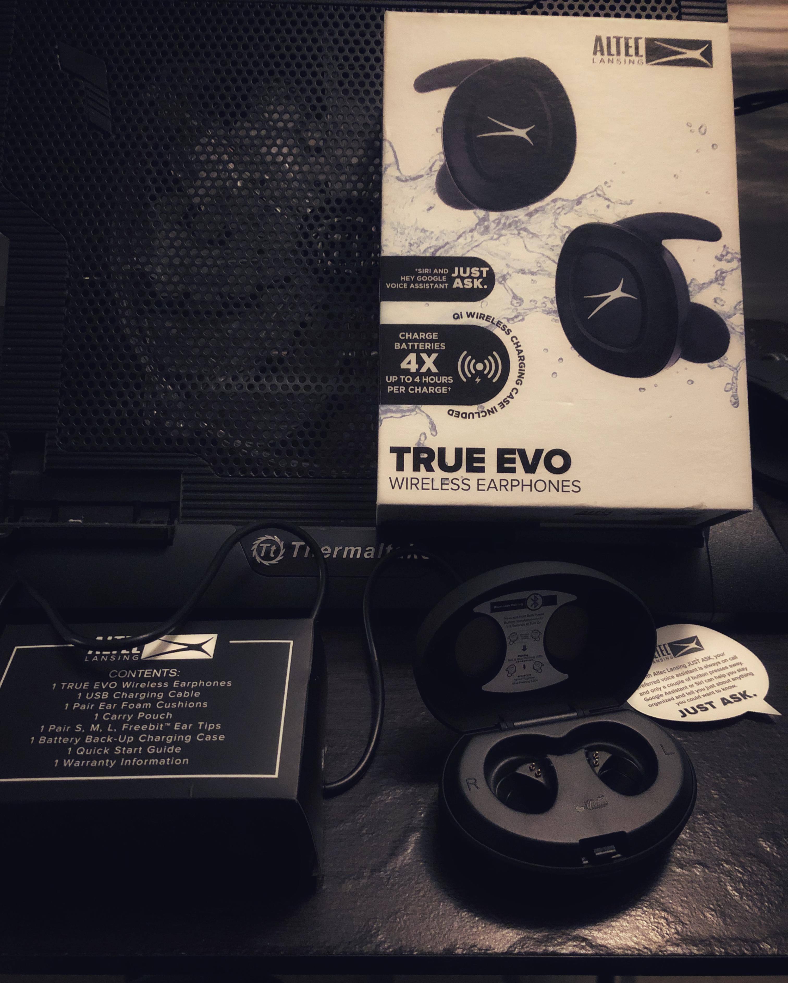 Unboxing, click to load a larger version