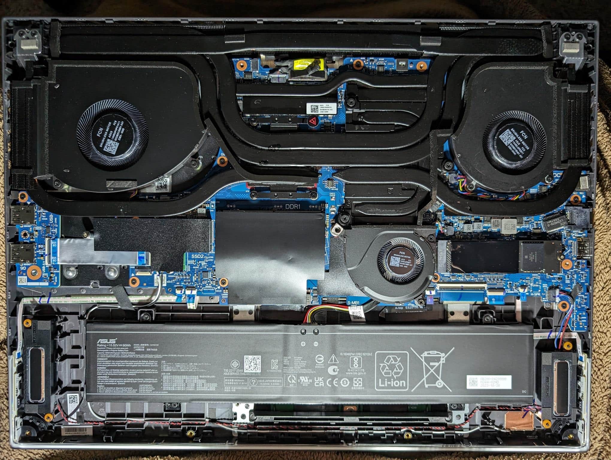 ASUS ROG Strix 18