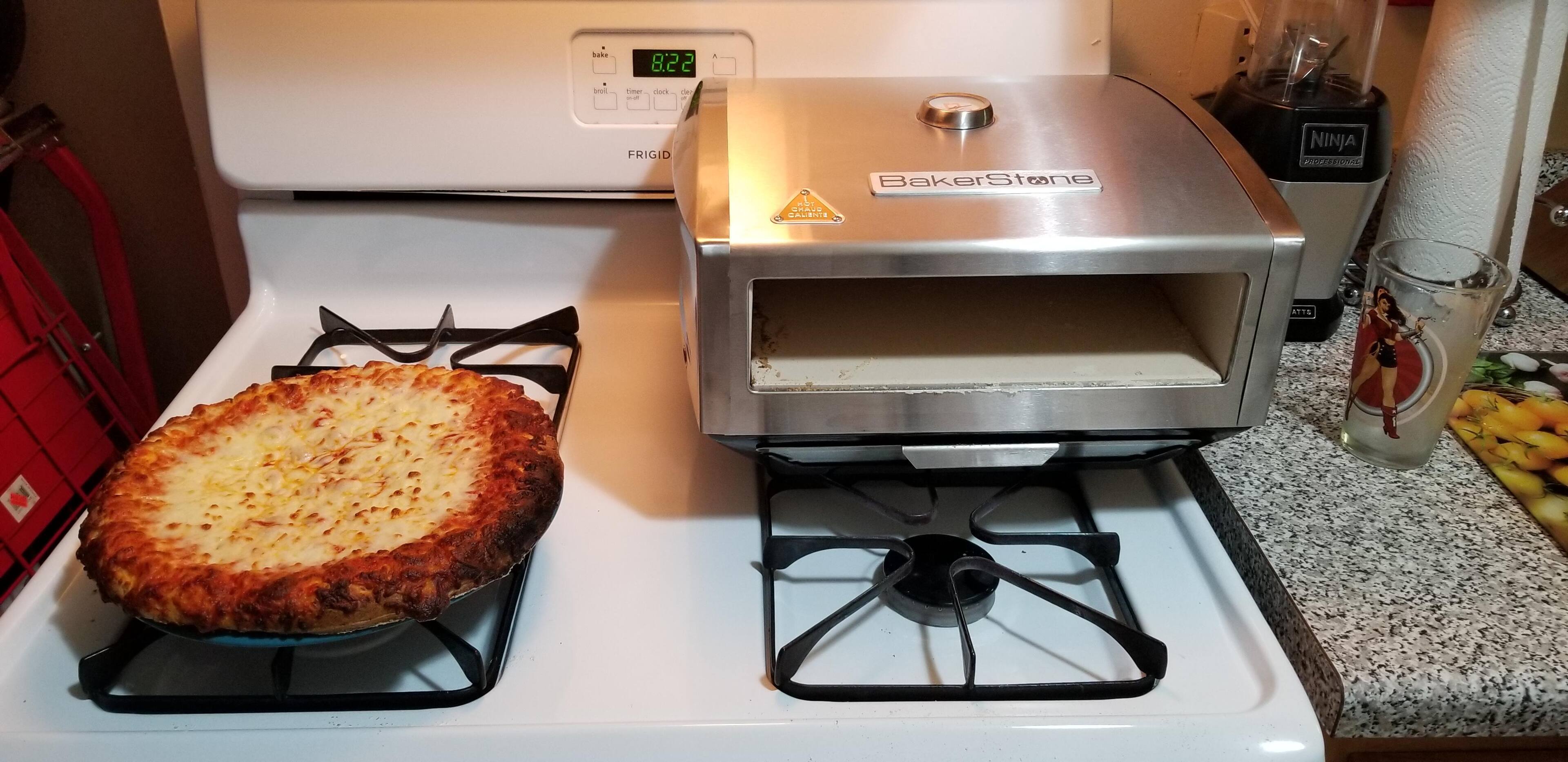 Pizza is done., click to load a larger version