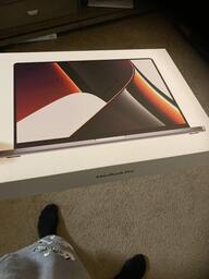 MacBook Pro 16 MacBook Pro 16