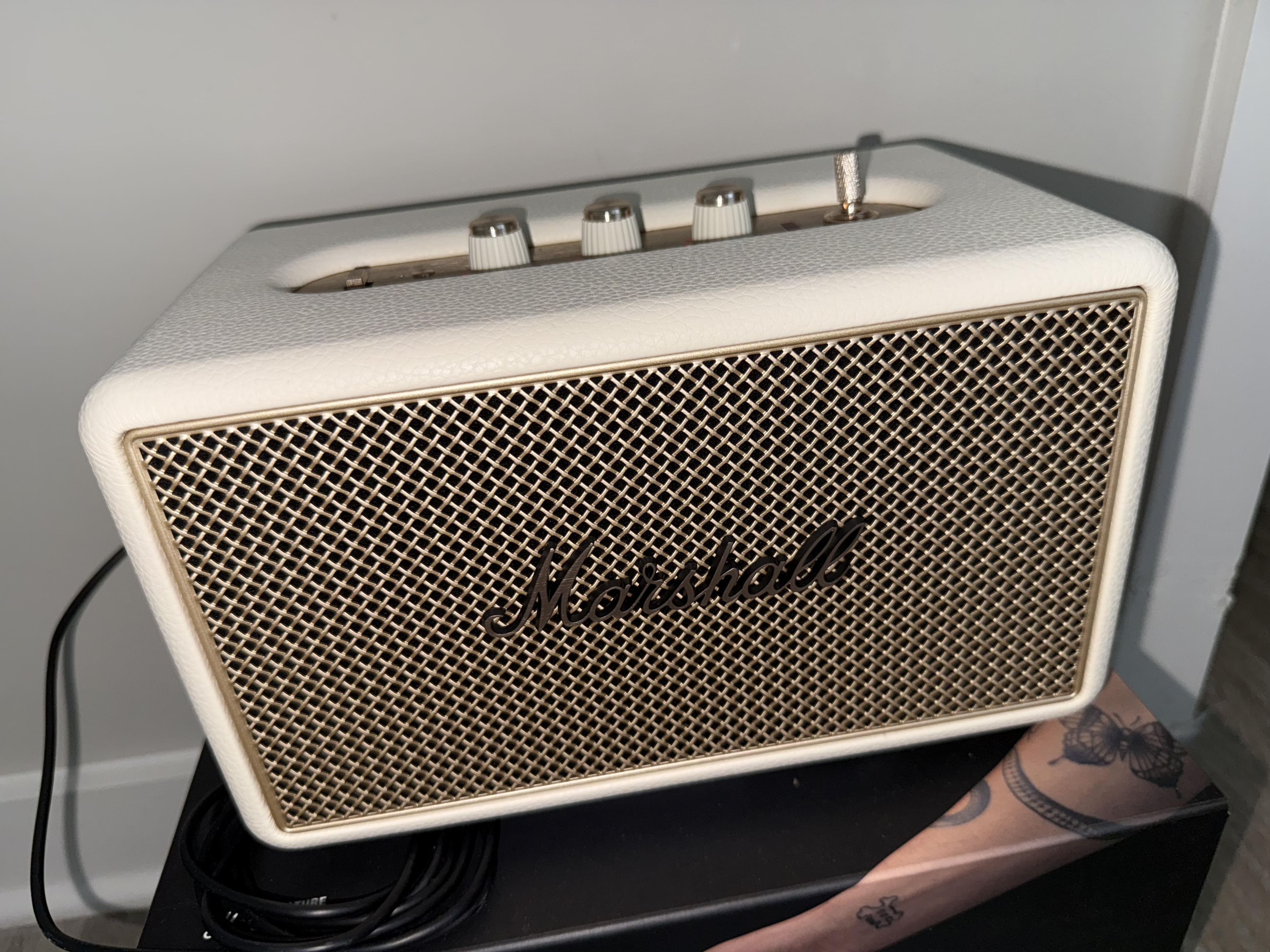 Marshall Kilburn III Portable Wireless Bluetooth Speaker with Bass