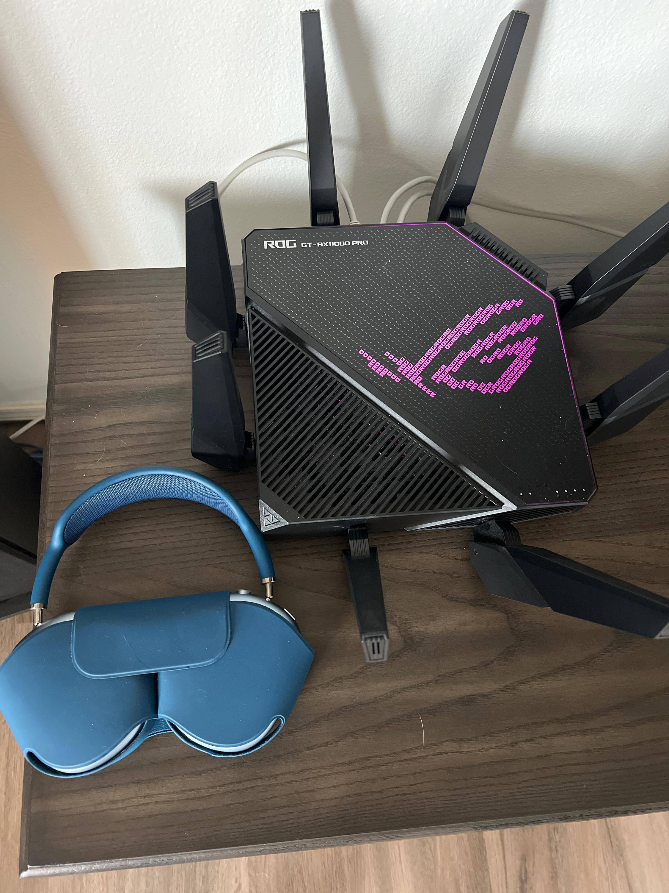 ASUS ROG Rapture GT AX11000 Pro Tri Band Wi Fi 6 Router