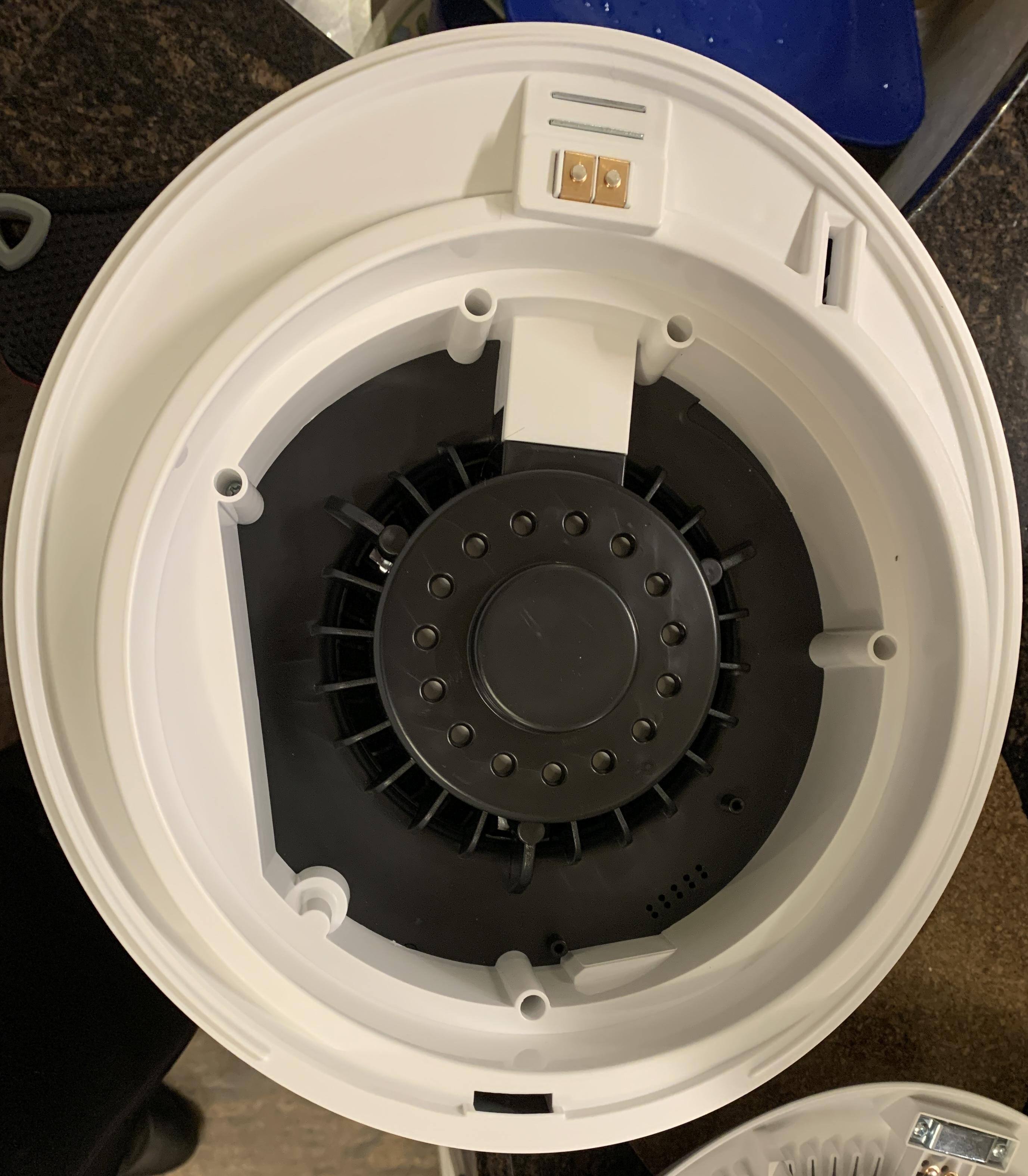 motor/fan unit inside, click to load a larger version