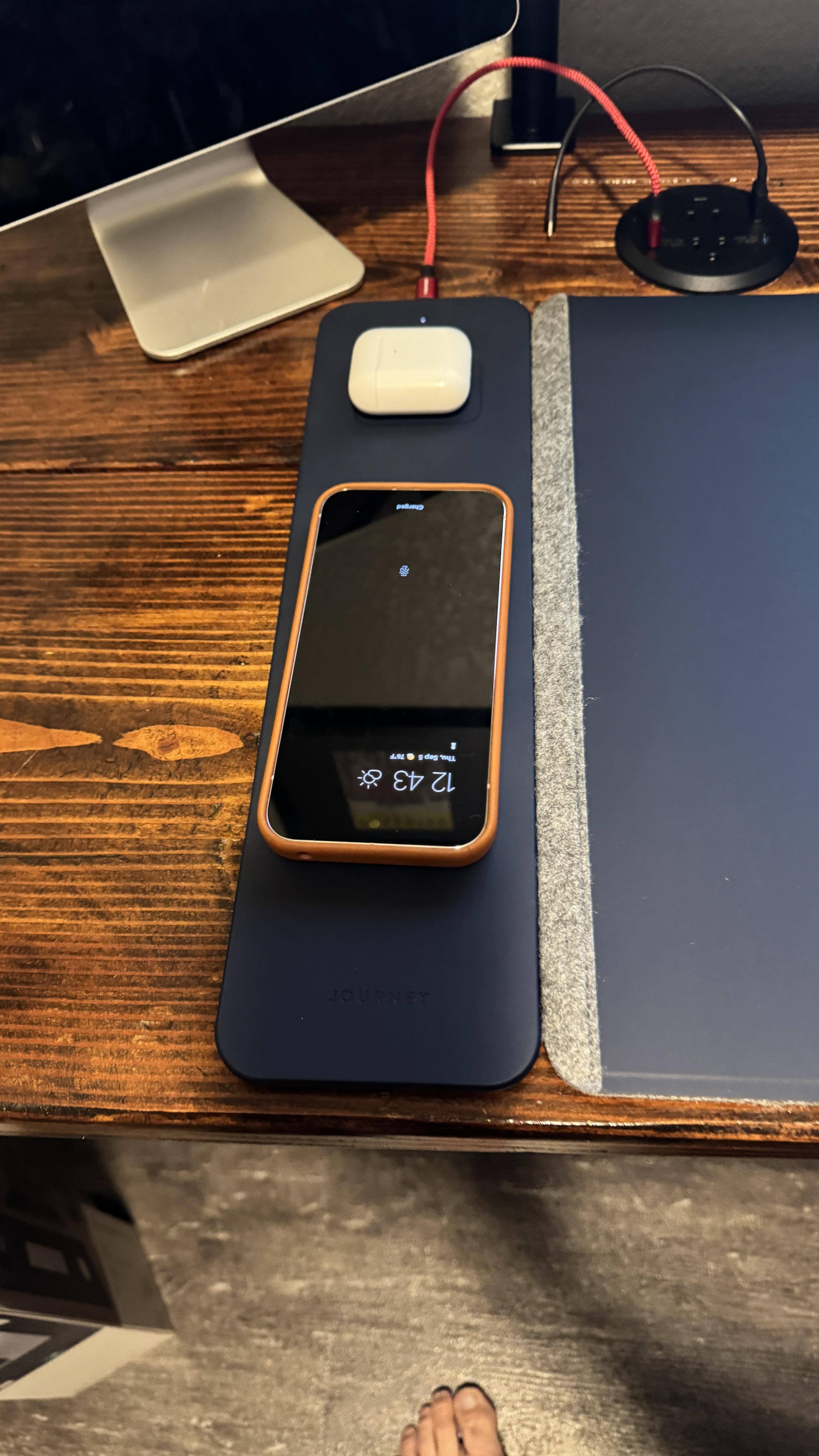 Charing and alignment of the magnets is perfect.  Love the side charger and the fact that I can use it alone if I choose., click to load a larger version