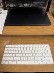 Magic Keyboard (USB C) with Touch ID for Mac models with Magic Keyboard (USB C) with Touch ID for Mac models with
