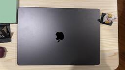 Apple MacBook Pro 16 inch Apple M4 Max chip Built for Apple Apple MacBook Pro 16 inch Apple M4 Max chip Built for Apple