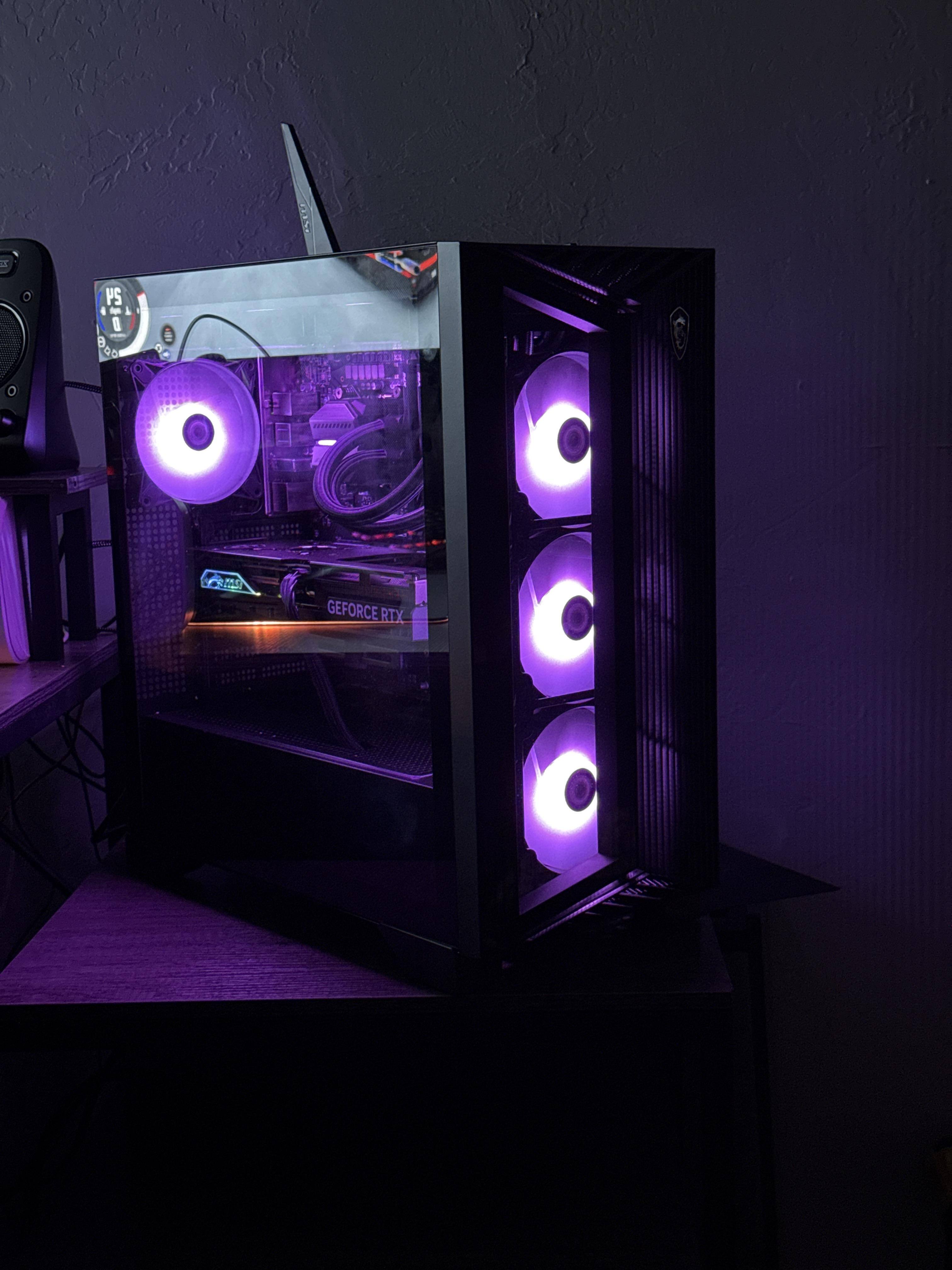 MSI Aegis R2 Gaming Desktop Intel Core i7 14700F 32GB Memory