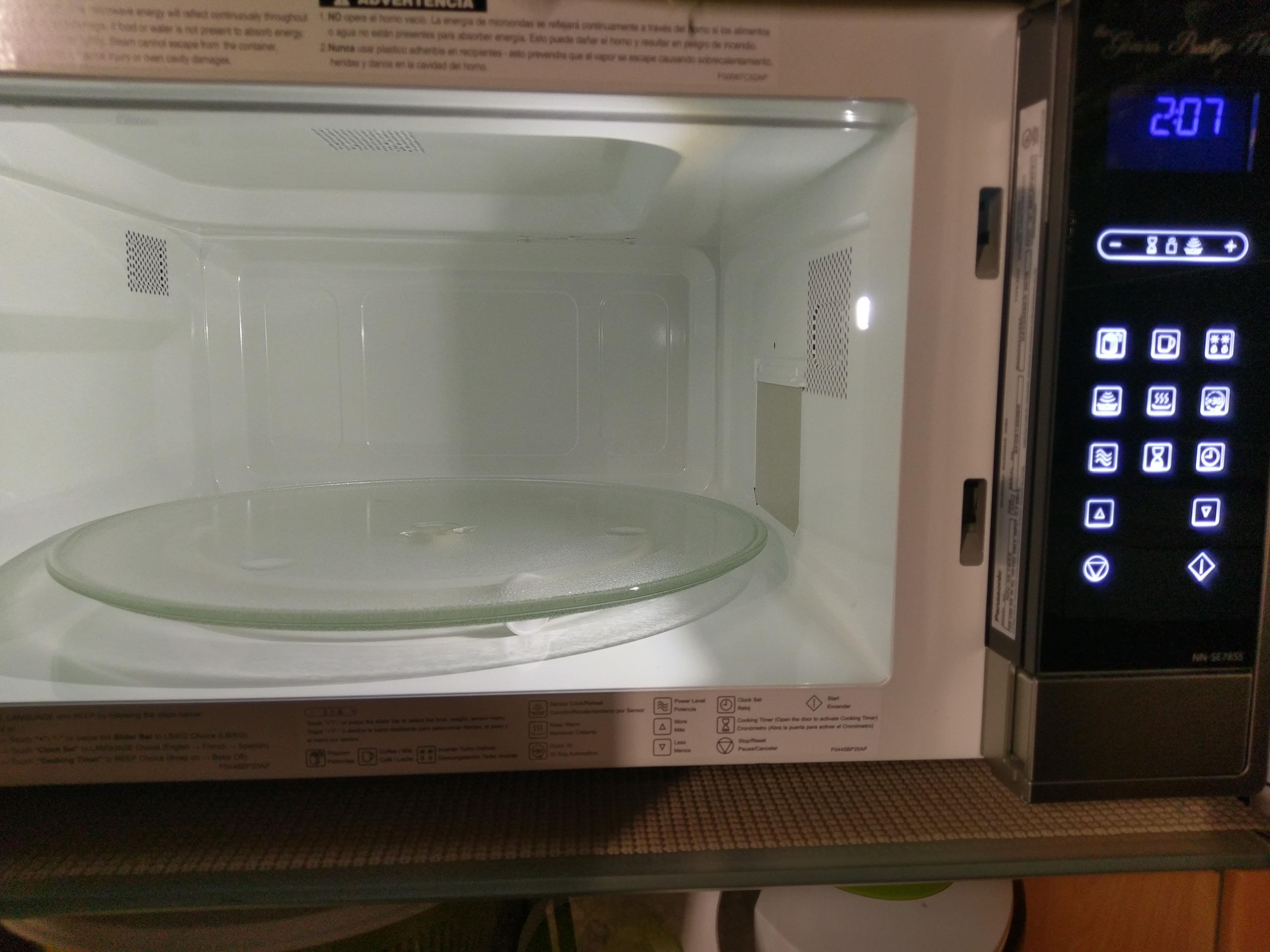 Panasonic Genius Prestige Plus 1.6 Cu. Ft. Microwave with Sensor