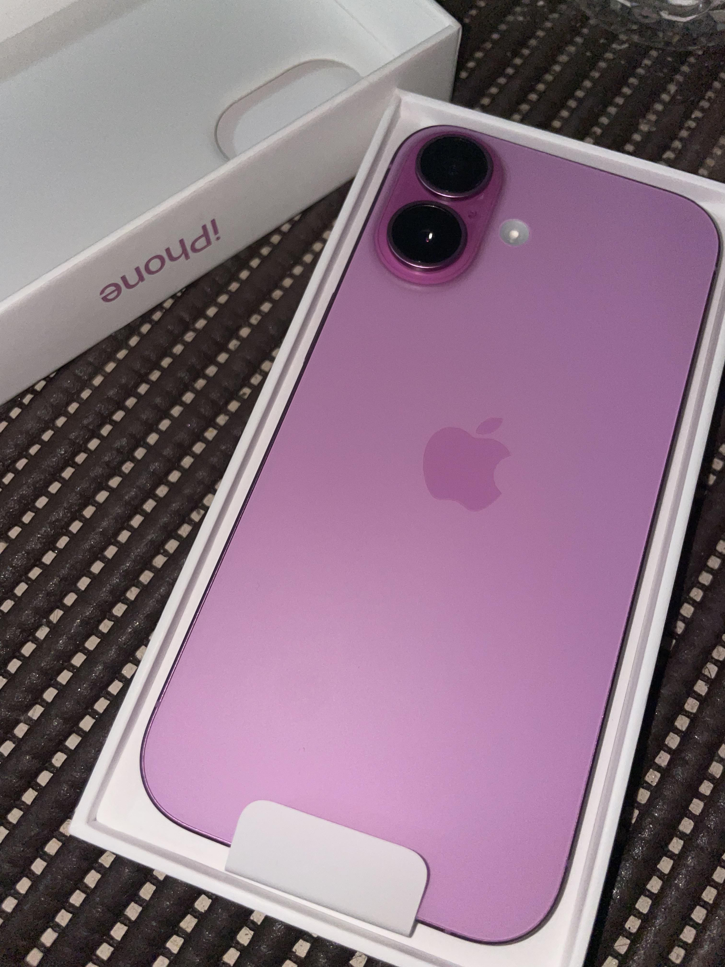 Apple iPhone 16 128GB Apple Intelligence (Unlocked) Pink MYDA3LL/A