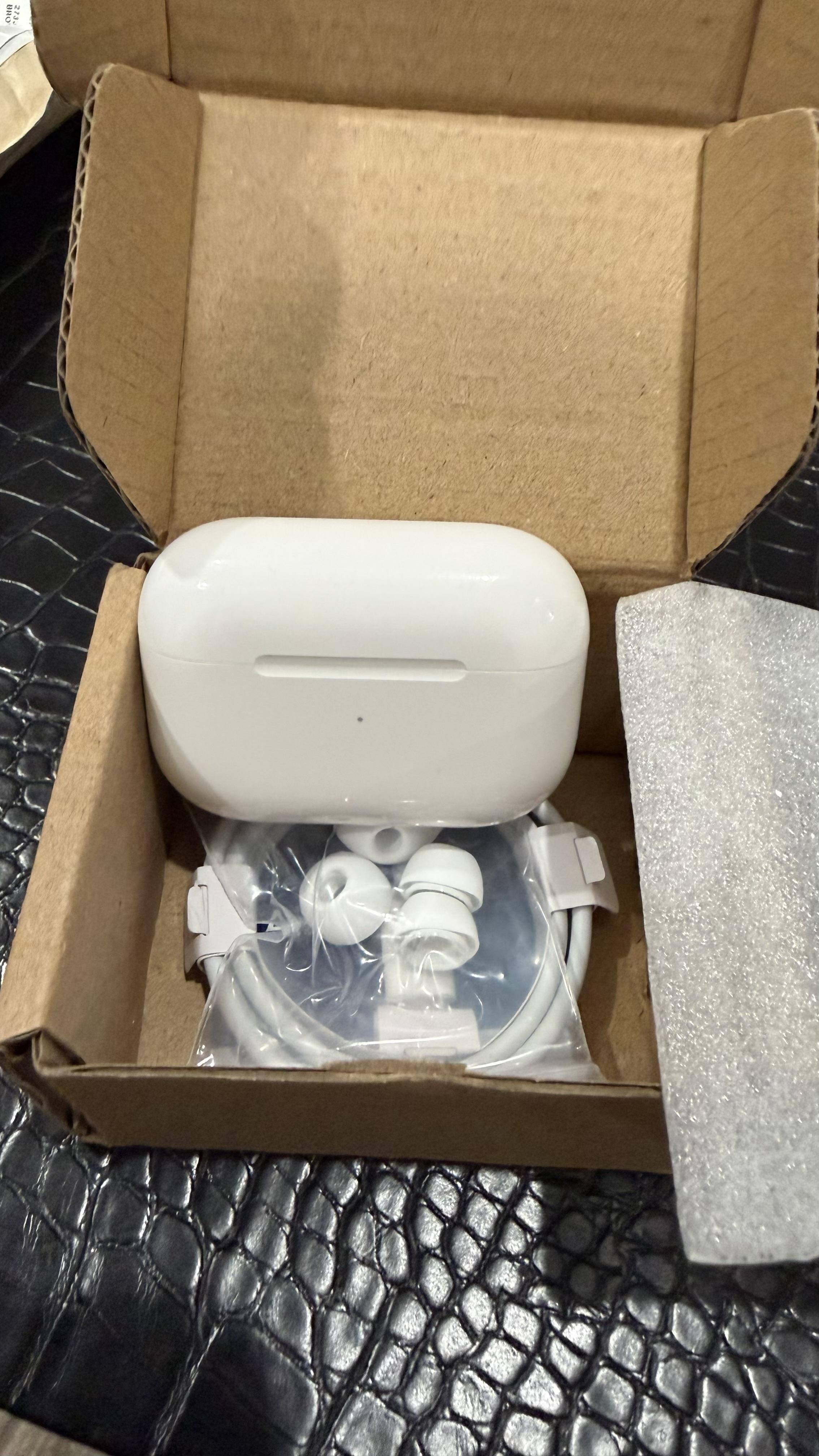 Apple Refurbished Excellent AirPods Pro White MWP22AM/A - Best Buy