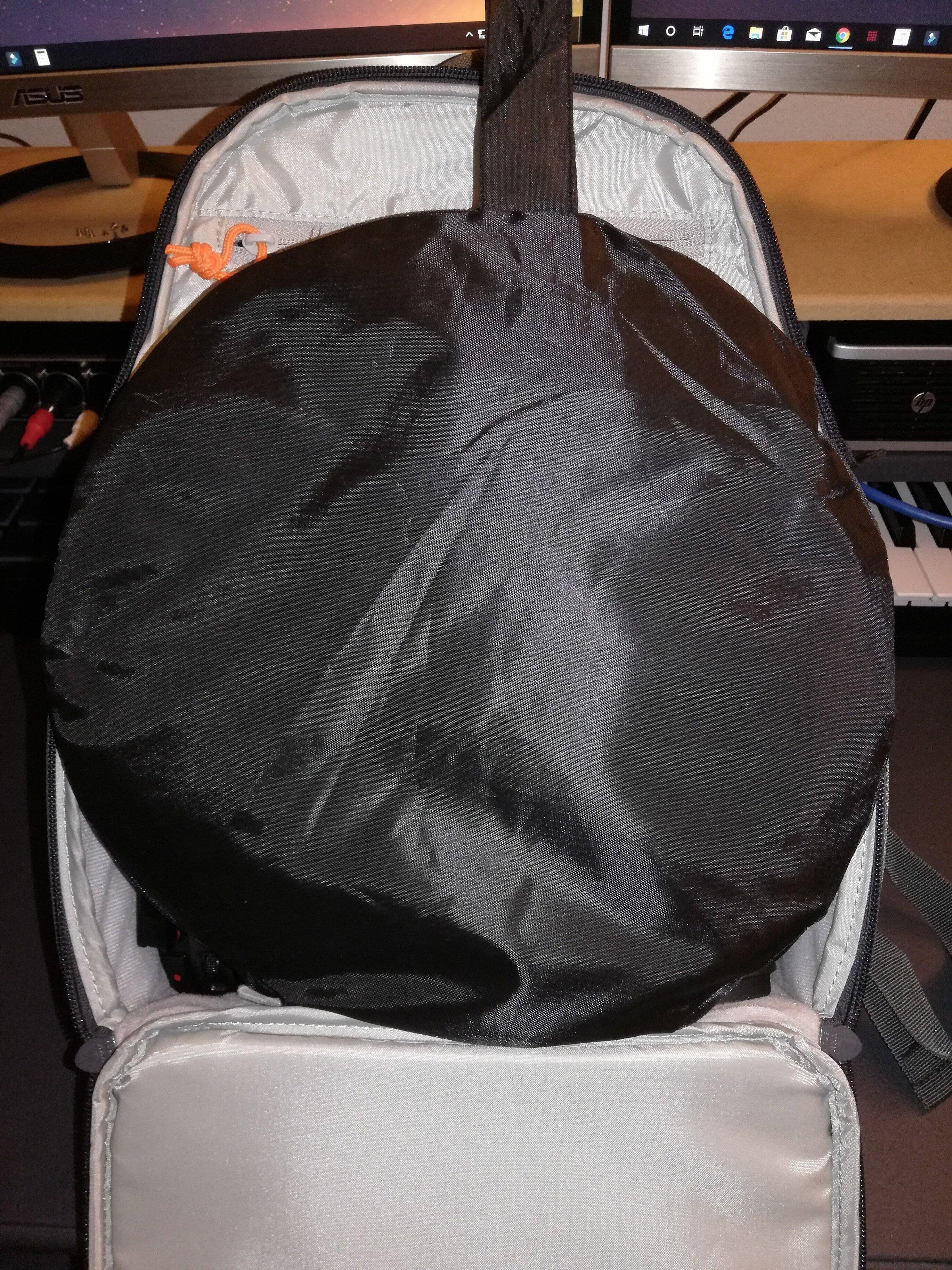 Fits landing/takeoff case, click to load a larger version